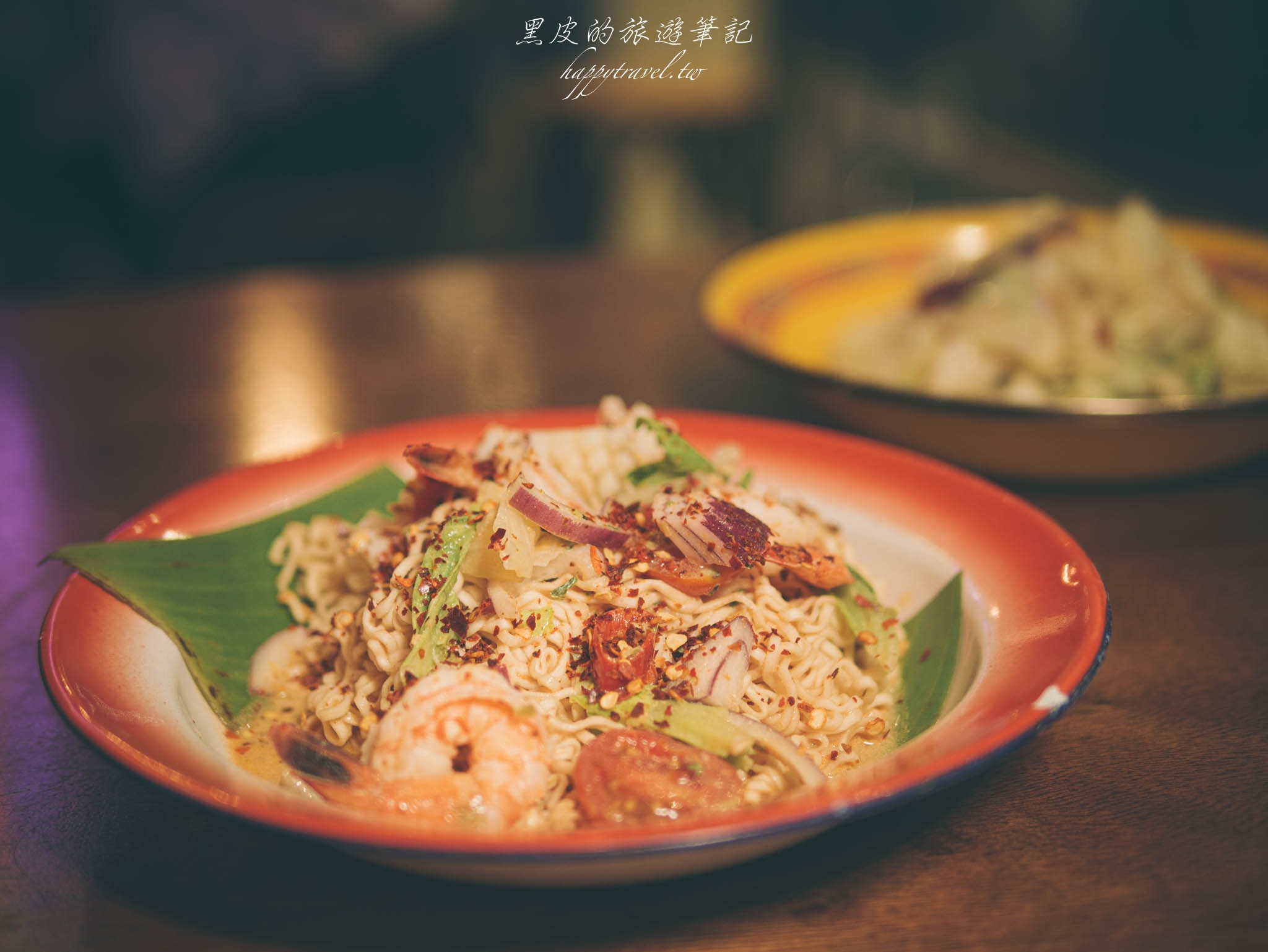 台南美食。沙白電台สบาย เรดิโอ｜街頭風的美食體驗讓人一秒來到曼谷品嚐泰式料理，辣到燒胃的台南泰式料理
