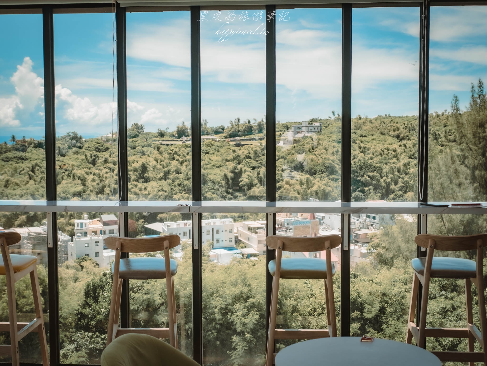 屏東景點。柒柒里咖啡｜小琉球新景點，超夢幻玻璃屋無邊際景觀咖啡廳，宛如置身異國渡假