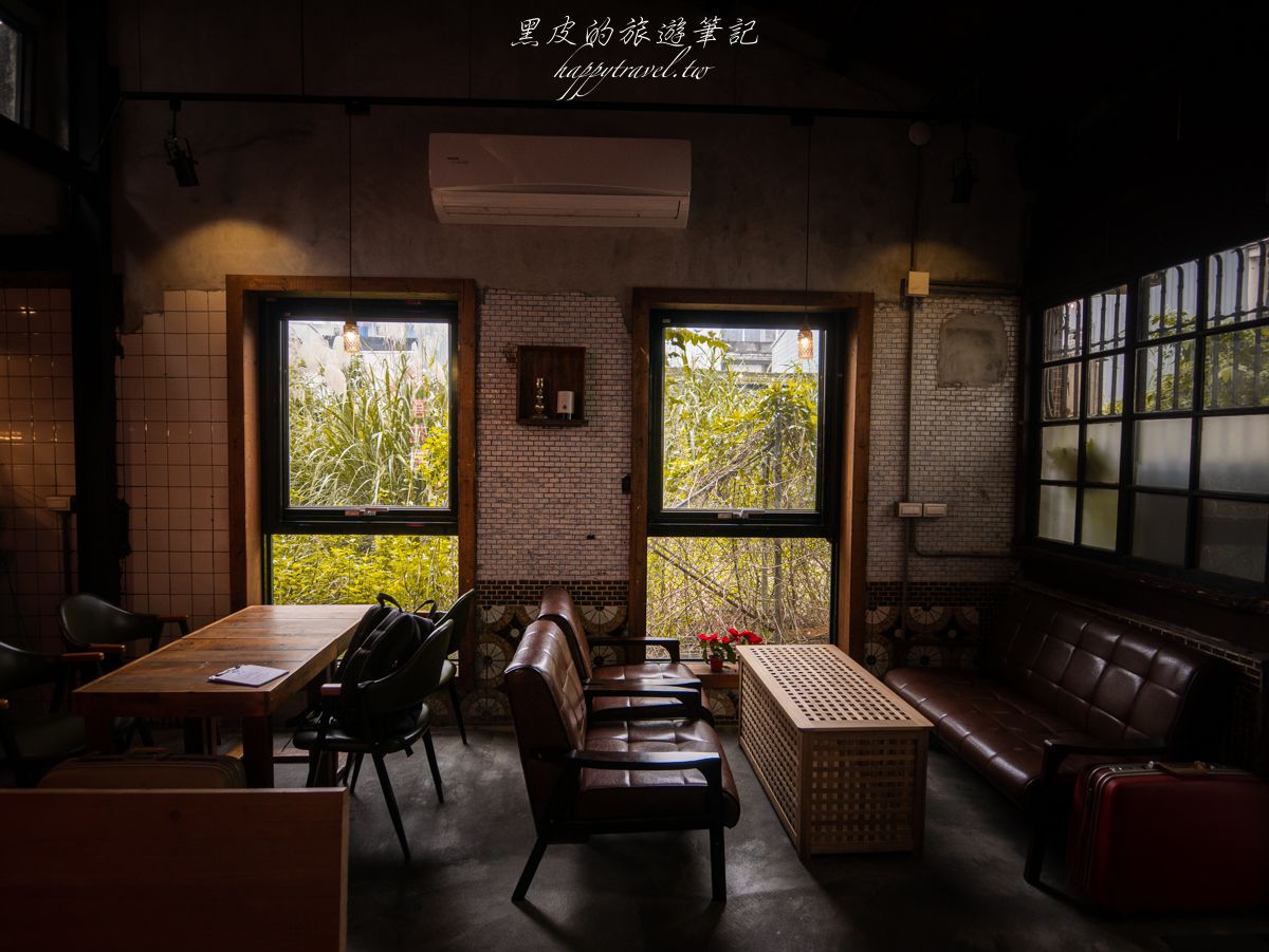 宜蘭景點。花宅咖啡 HUA Cafe｜藏身巷弄裡的老宅咖啡廳/餐酒館