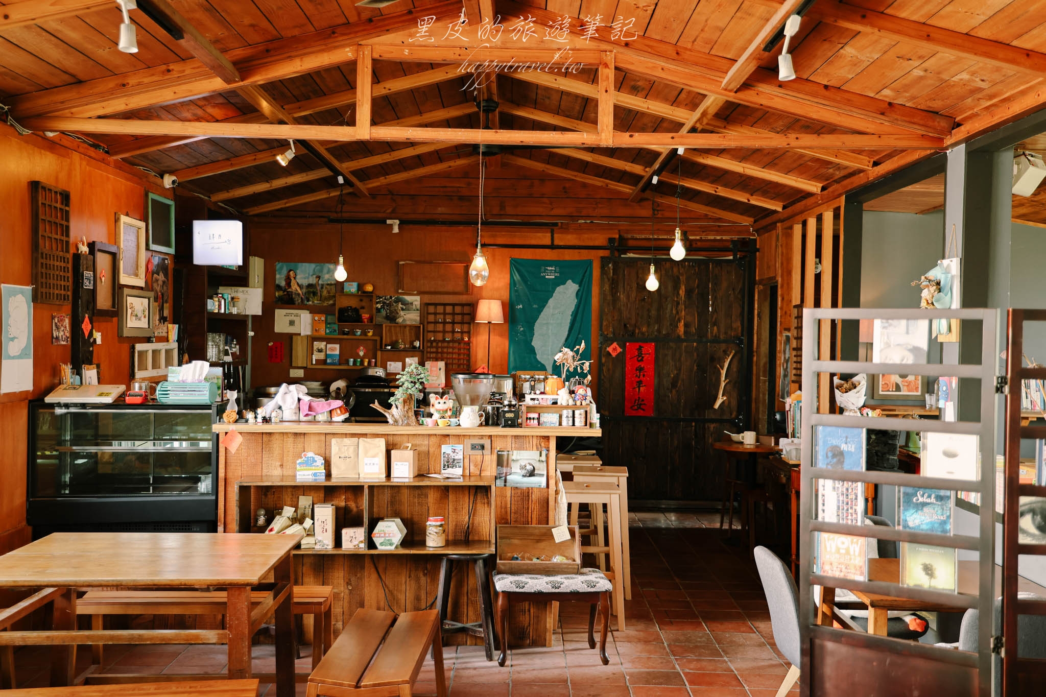 南投咖啡廳，基立屋 KerithHouse｜山城中的靜謐咖啡廳，在木質的懷舊空間享受著景觀下午茶，埔里咖啡廳/埔里美食