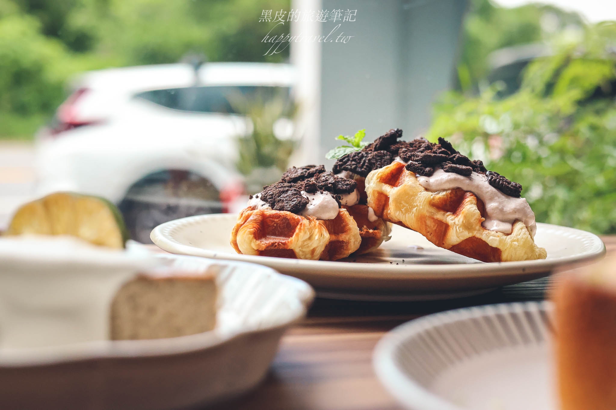 日月潭美食。HIPPO CAFE｜全新開幕韓風質感咖啡廳，純白建築裡享用可頌鬆餅，還有超多美味甜點飲品選擇