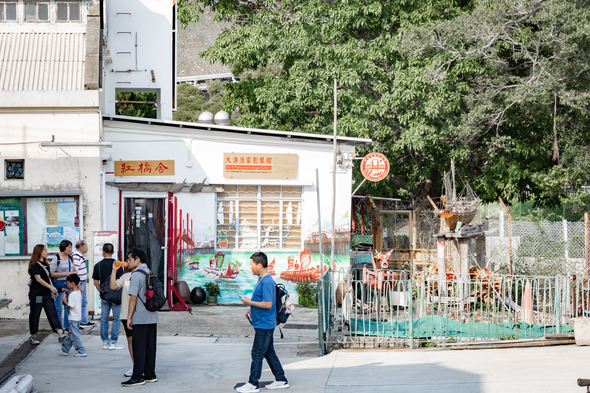 香港景點推薦『大澳漁村』號稱漁村版的東方威尼斯，走進『與龍共舞』電影拍攝地