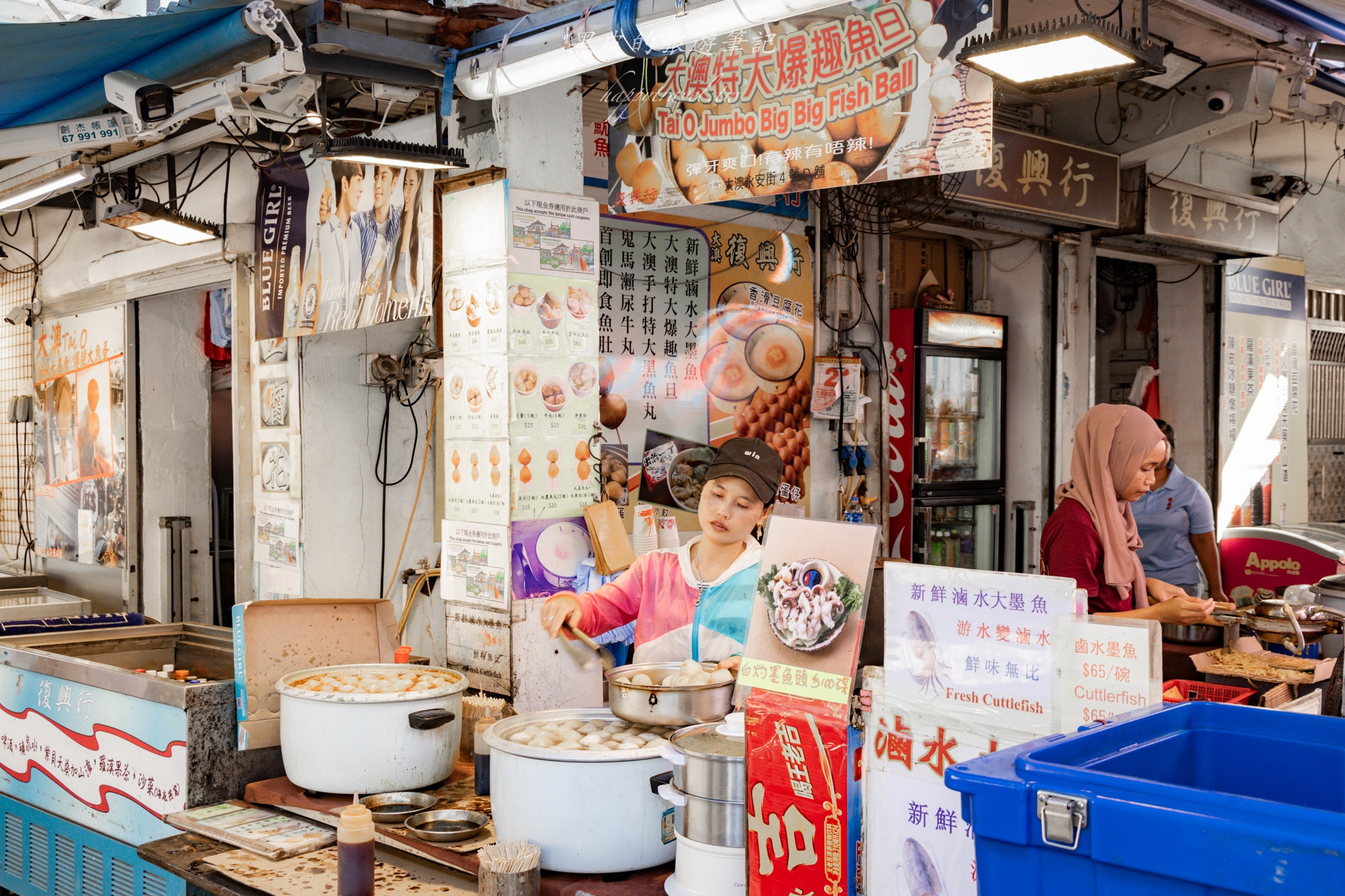 香港景點推薦『大澳漁村』號稱漁村版的東方威尼斯，走進『與龍共舞』電影拍攝地