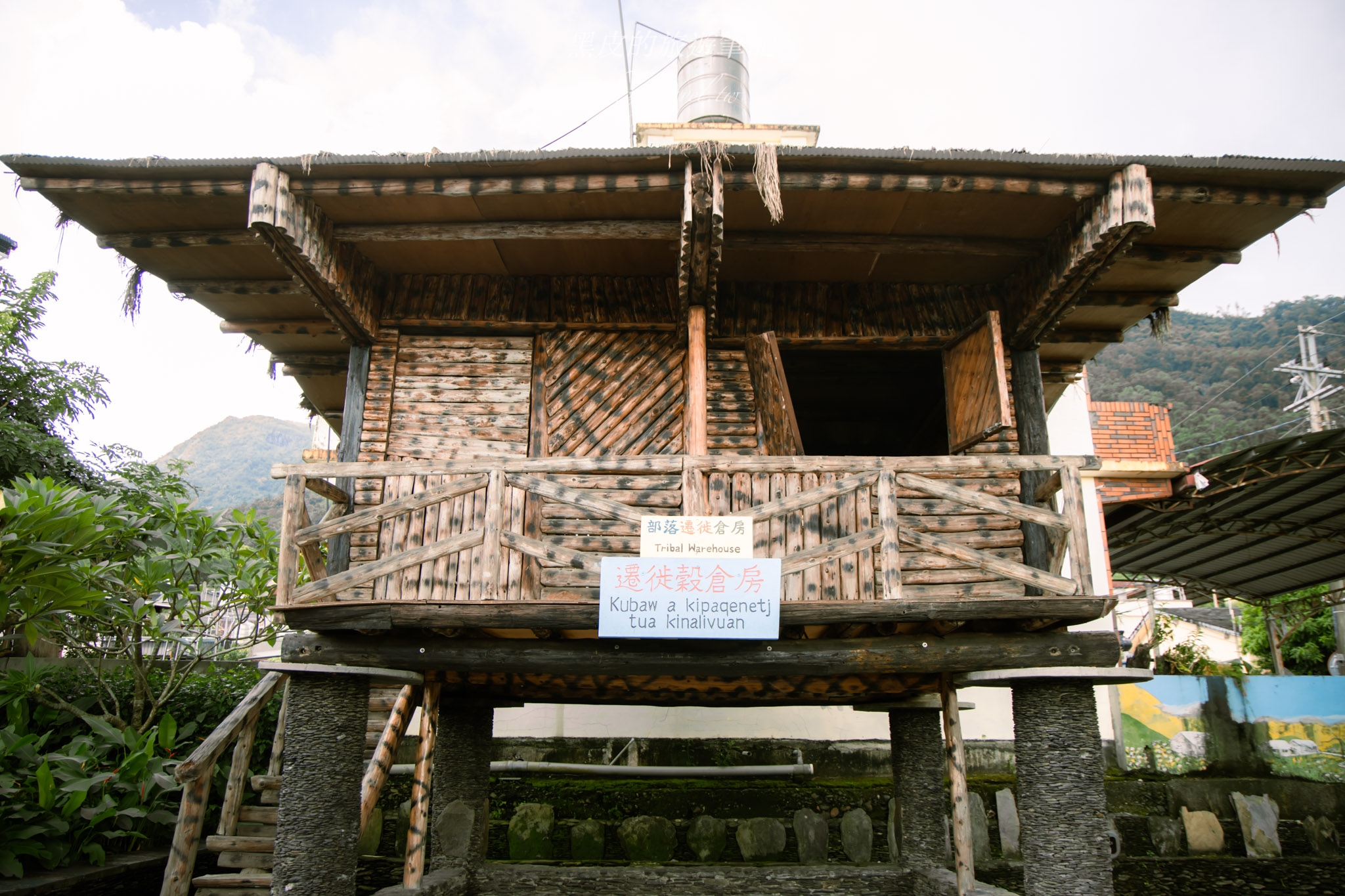 屏東景點。走進三地門安坡部落中，深入體驗原住民部落的文化魅力與品嚐部落美食