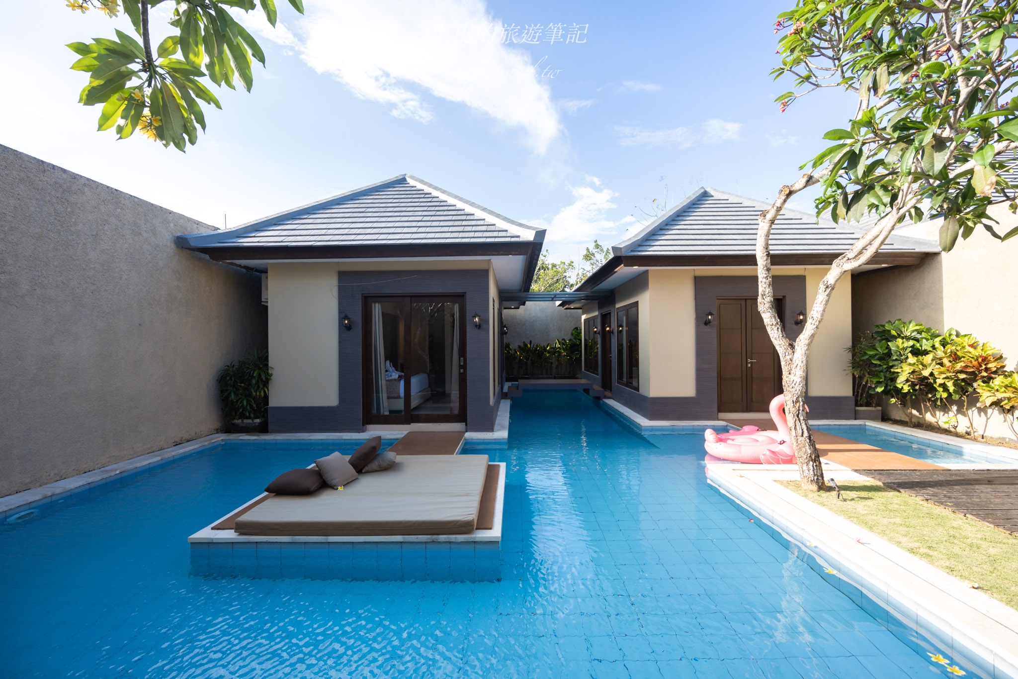 Luxotic Private Villa & Resort｜峇里島Villa推薦，一打開房門就可以跳水游泳