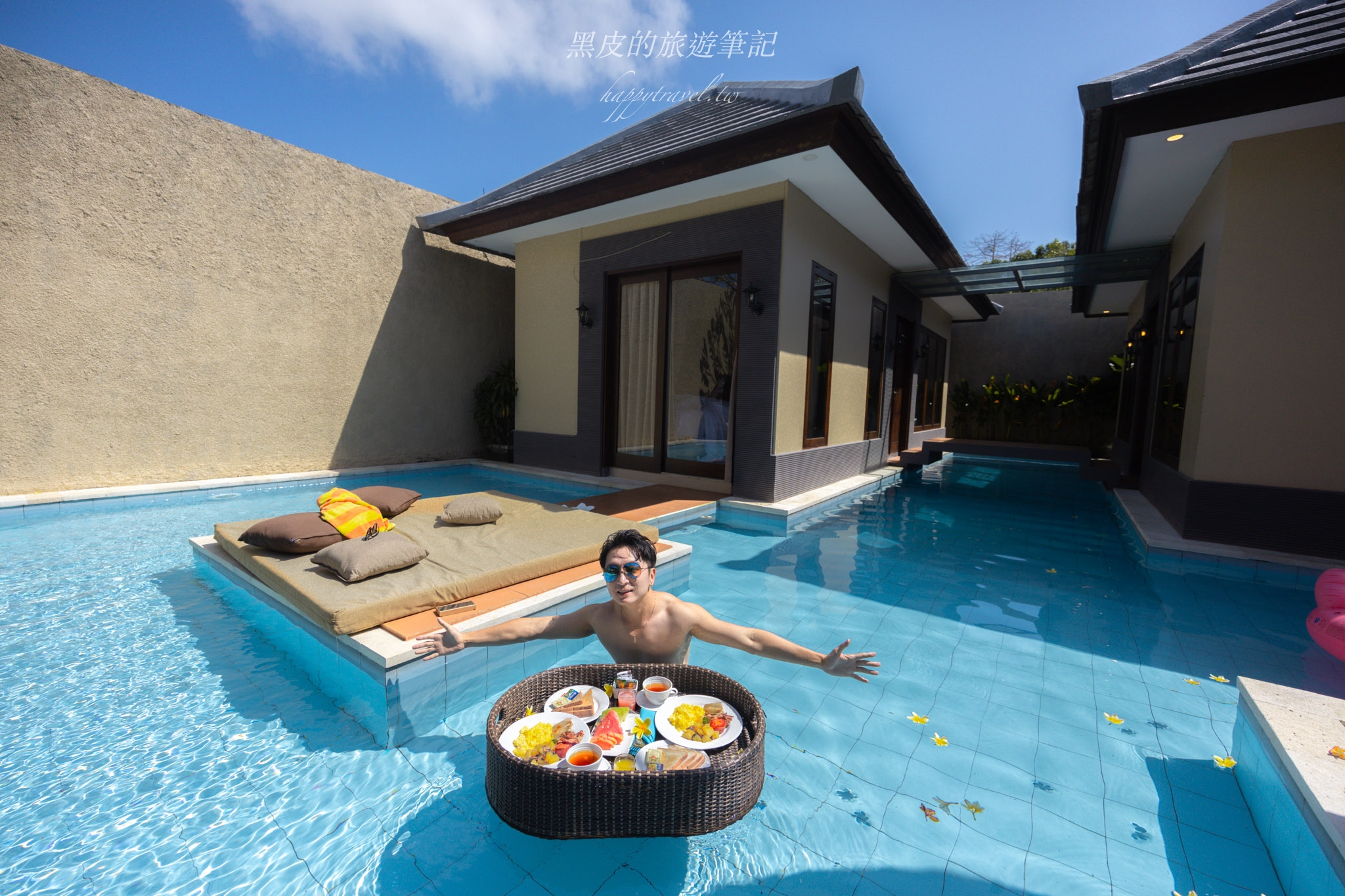 Luxotic Private Villa & Resort｜峇里島Villa推薦，一打開房門就可以跳水游泳