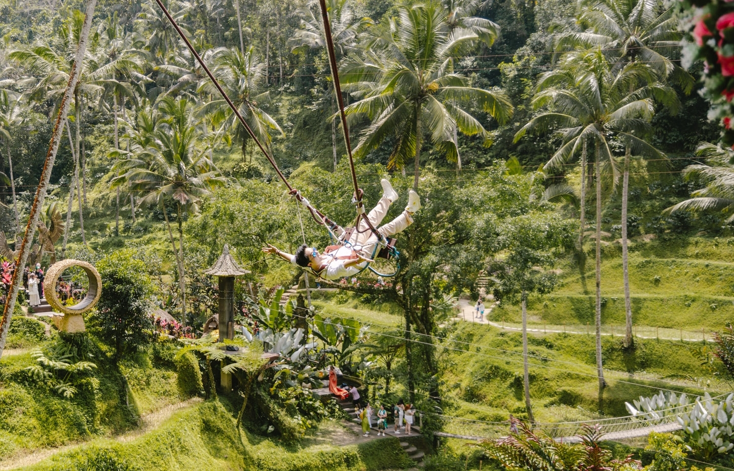 峇里島烏布景點。德哥拉朗梯田『Alas Harum Bali』叢林夢幻鞦韆與無邊際泳池咖啡廳