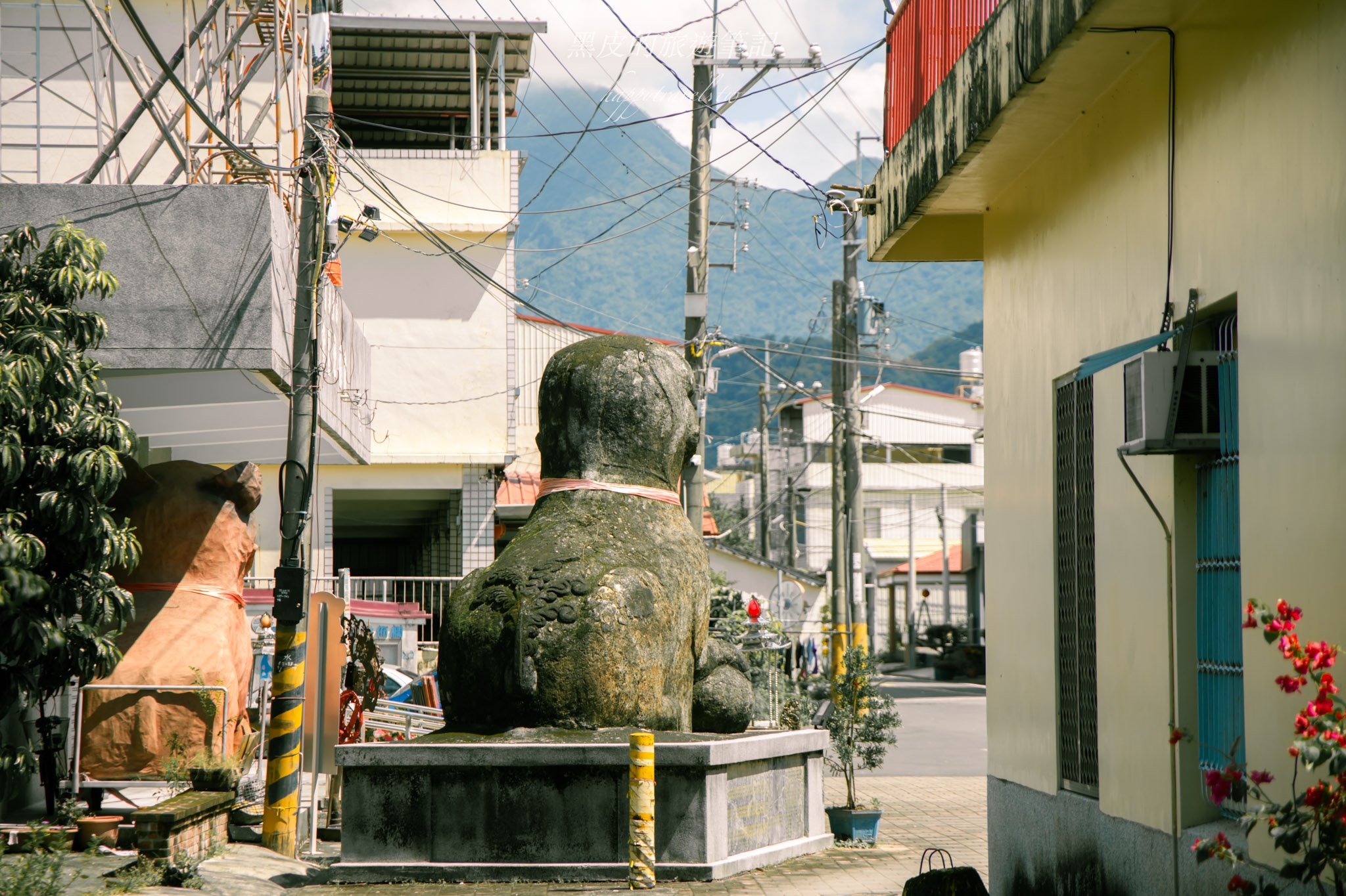 屏東景點。走進三地門安坡部落中，深入體驗原住民部落的文化魅力與品嚐部落美食