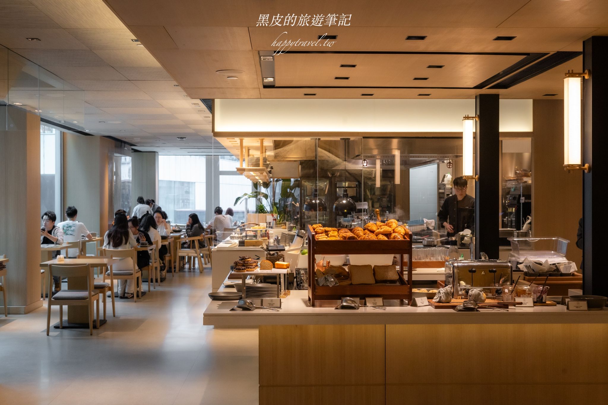 香港明怡美憬閣精選酒店（AKI Hong Kong – MGallery）｜一覽百萬夜景的香港酒店，不管白天還是晚上都非常浪漫