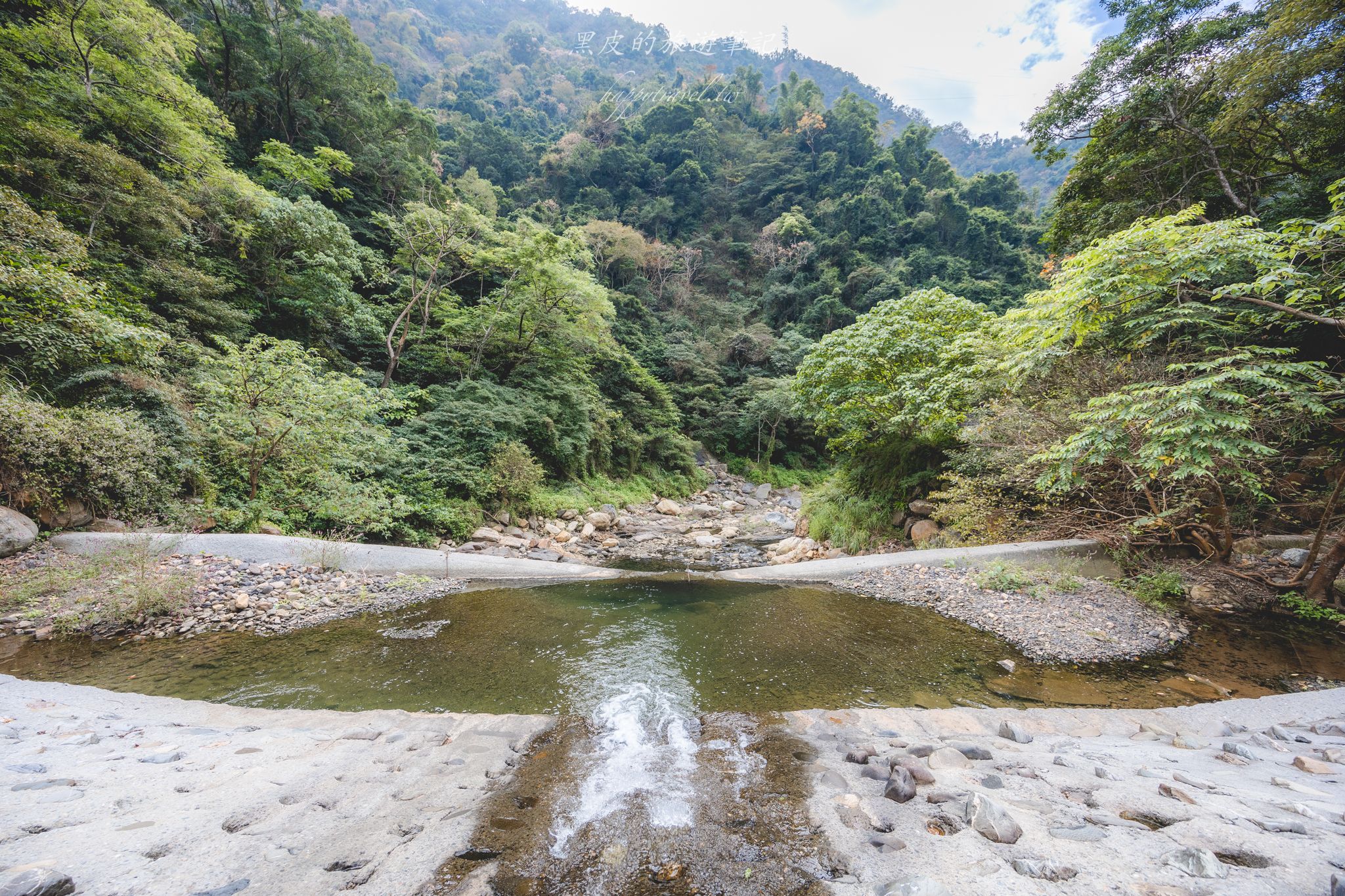 頭社水路橋｜日治昭和時期遺留下的遺跡，鬼斧神工的叢林秘境。水里景點