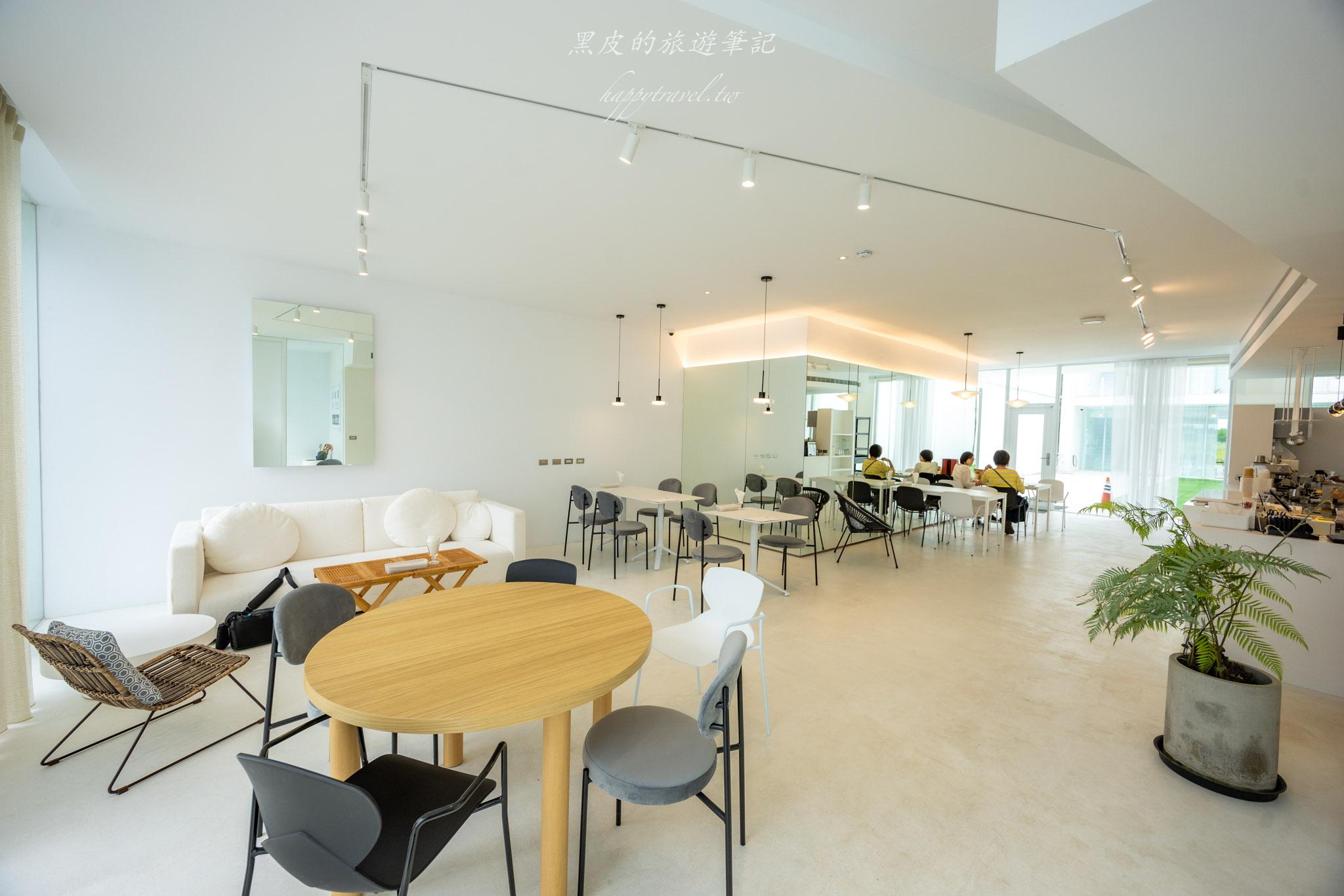 露絲·白Café小住宿｜小國生活系列全新咖啡廳，融合了純白韓系與北歐溫潤的設計