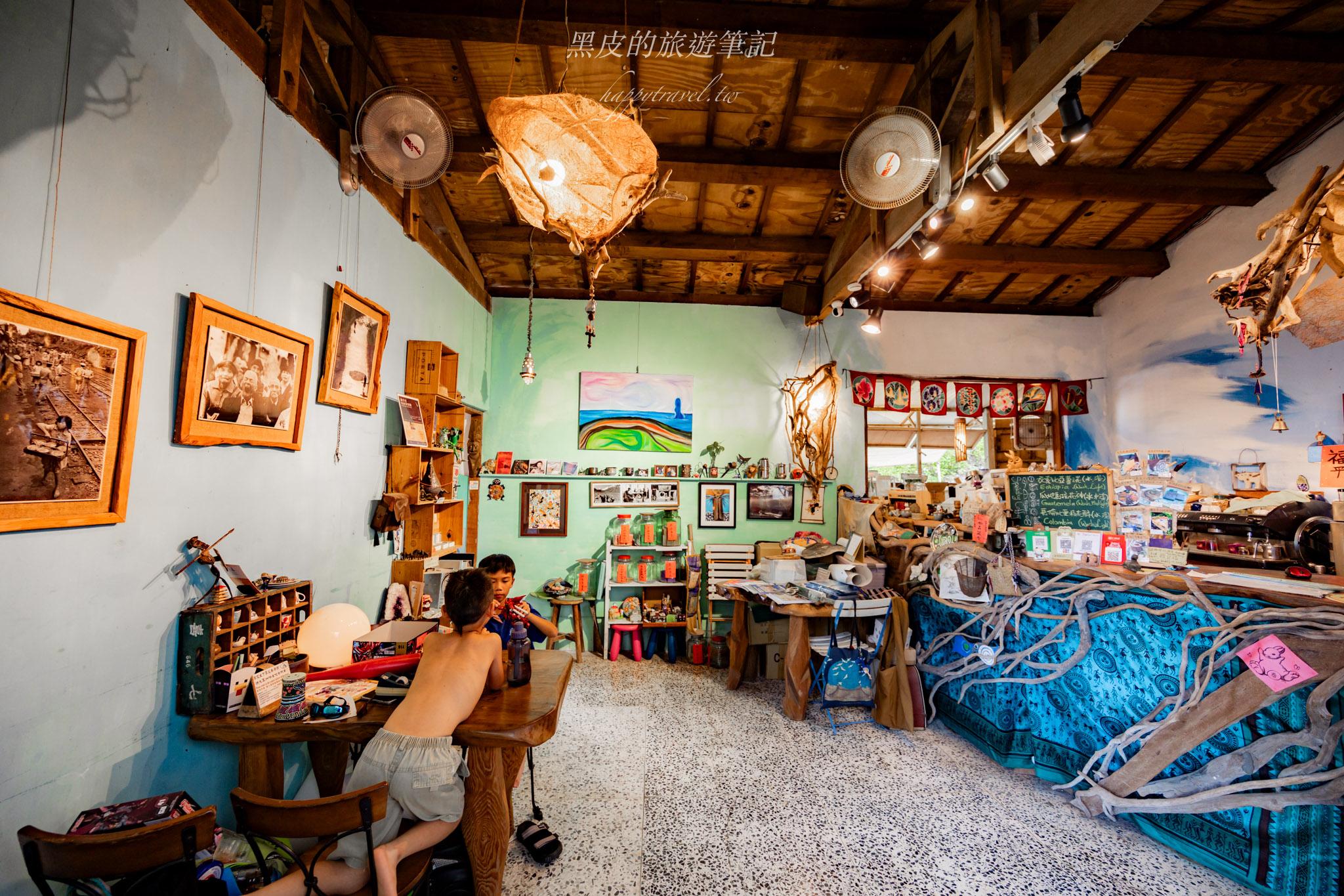 月光小棧（女妖在說畫藝廊暨咖啡屋）｜在山海之間，遇見一處寧靜的“月光小棧”