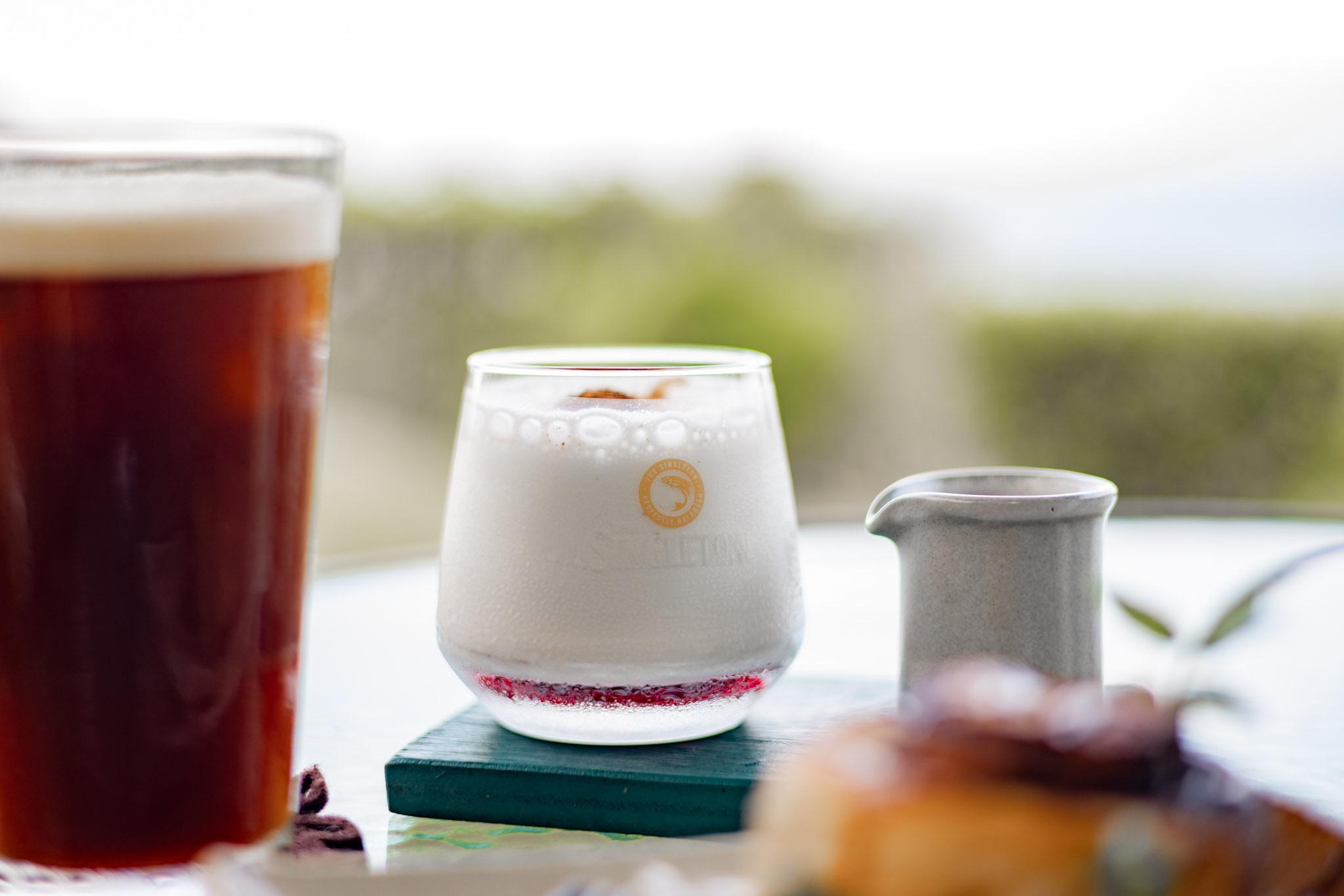 月光小棧（女妖在說畫藝廊暨咖啡屋）｜在山海之間，遇見一處寧靜的“月光小棧”