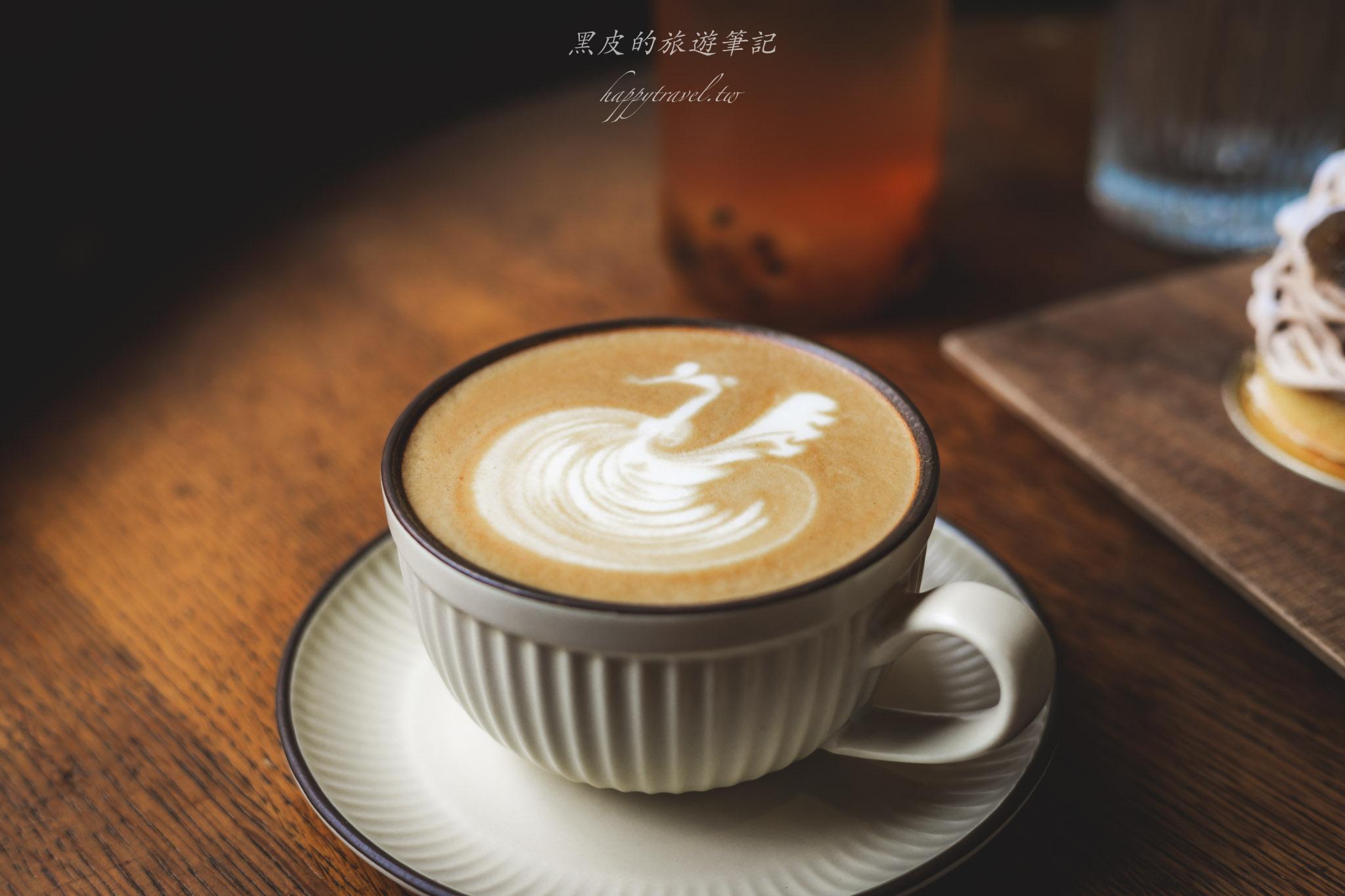 藍色城堡 X 茱諾法式甜點｜山城中的藍色城堡，走進夢幻中的歐式莊園