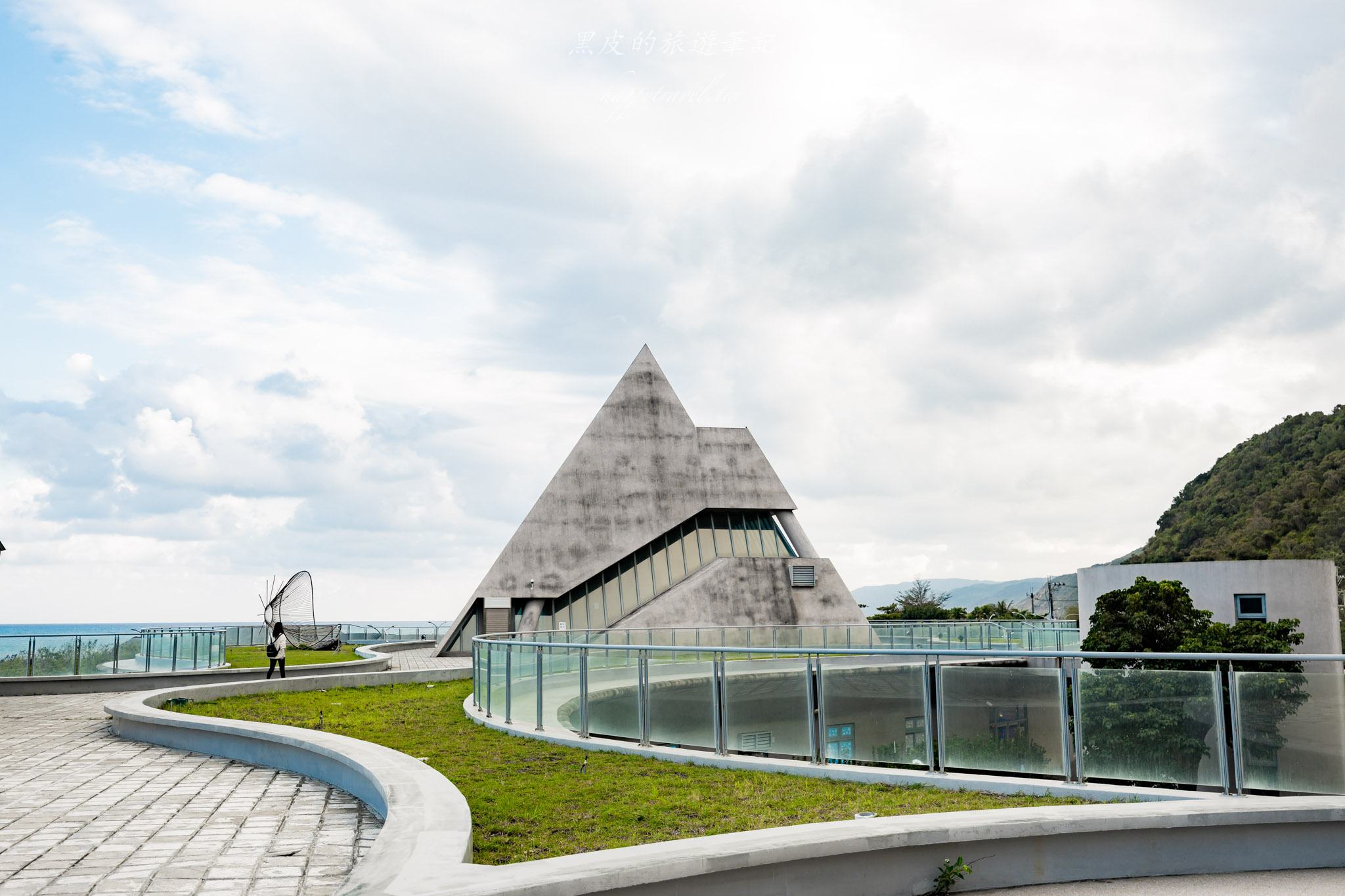 台東大武一日遊|走進台東這一片神秘的鄉鎮,千年神榕真的超震撼|大武景點 92 大武之心南迴驛站
