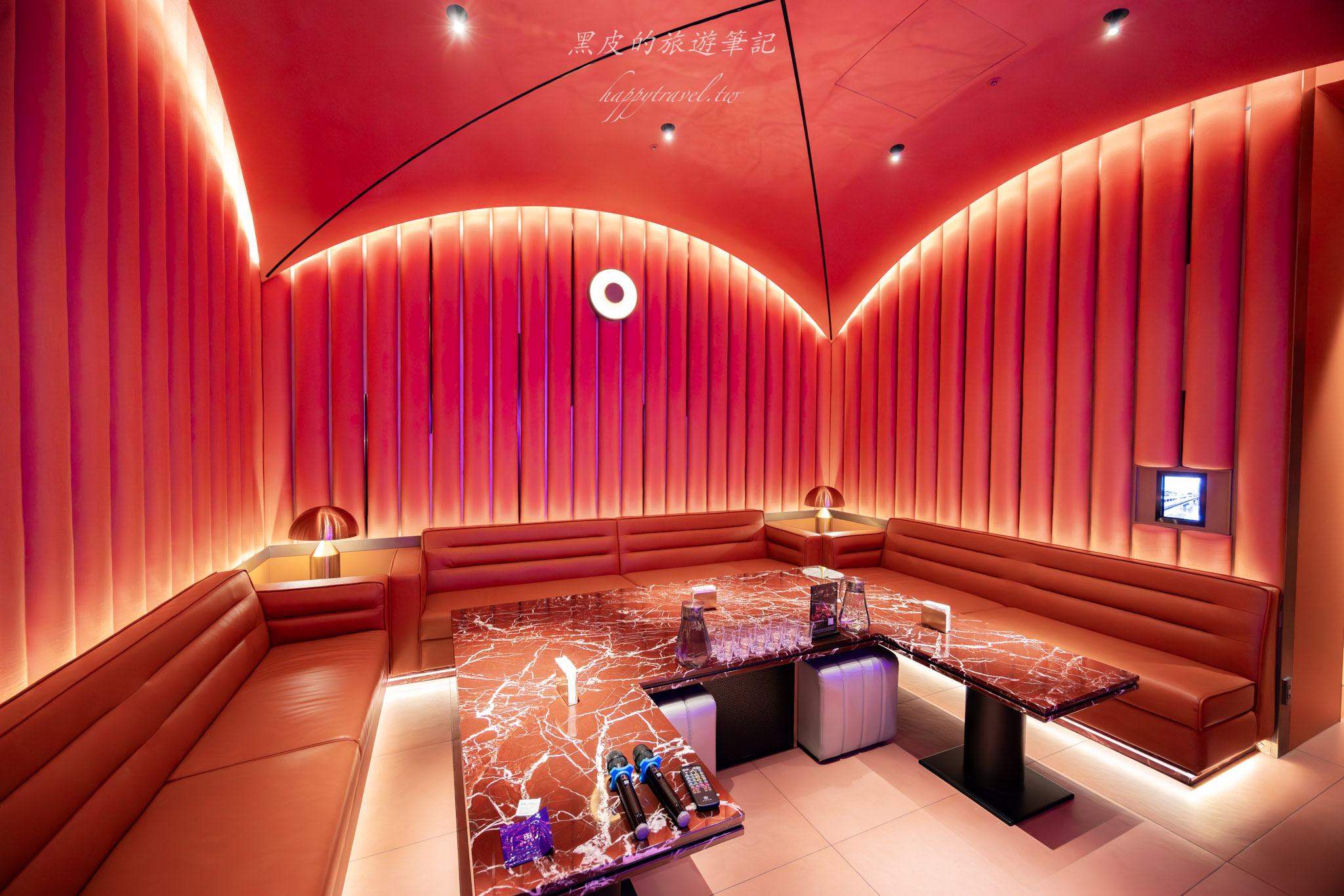 ONCOR七期｜全台最奢侈的歡唱聚所，節慶生日開Party的全新選擇。台中KTV｜台中聚會