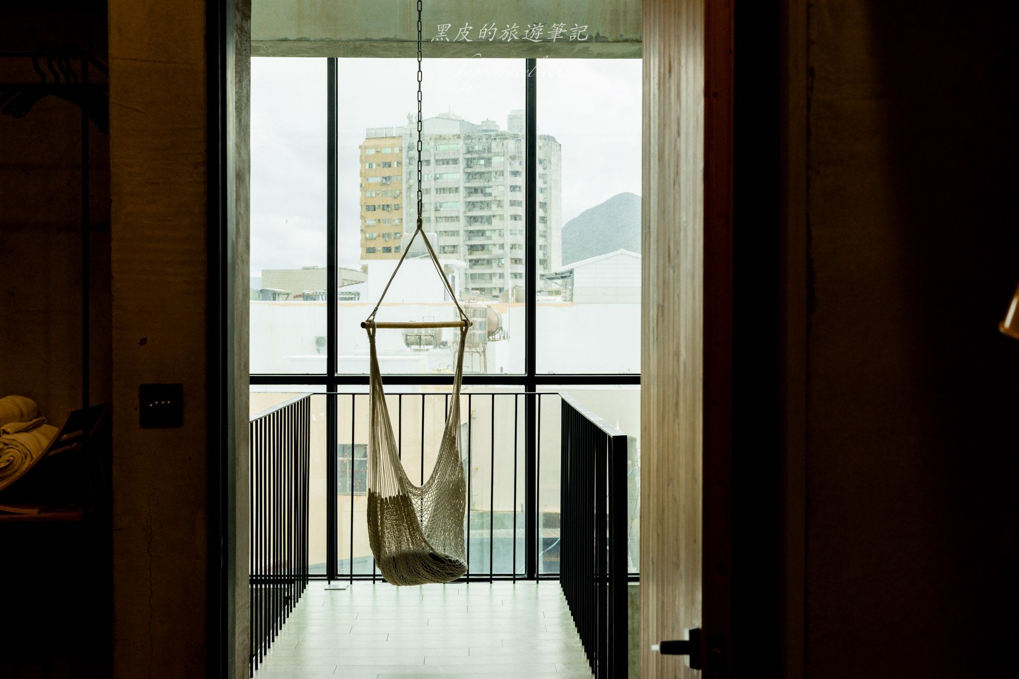 墾丁洛夫特Looft｜墾丁包棟民宿，四人即包棟，巷弄裡的美式度假住宿