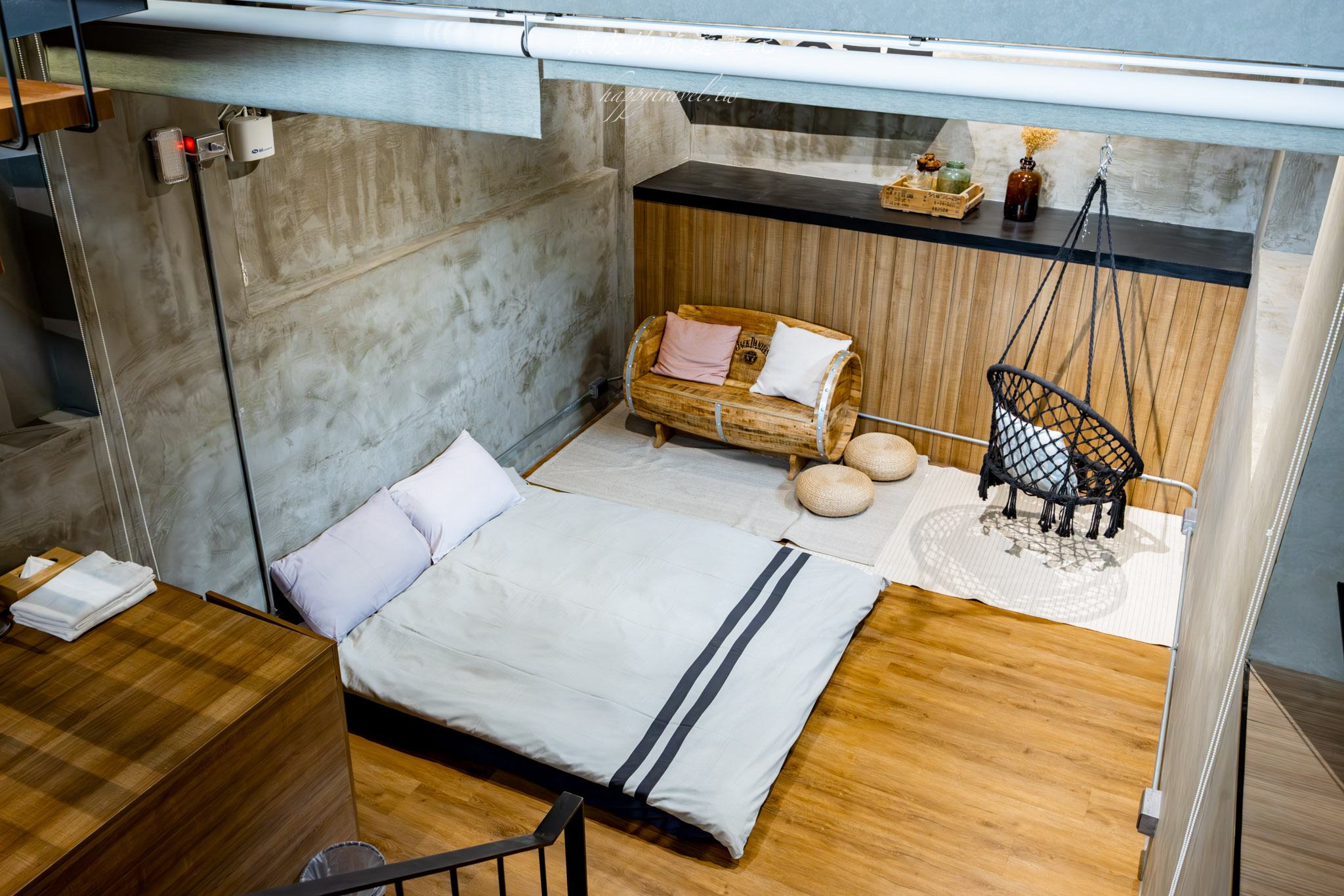 墾丁洛夫特Looft｜墾丁包棟民宿，四人即包棟，巷弄裡的美式度假住宿