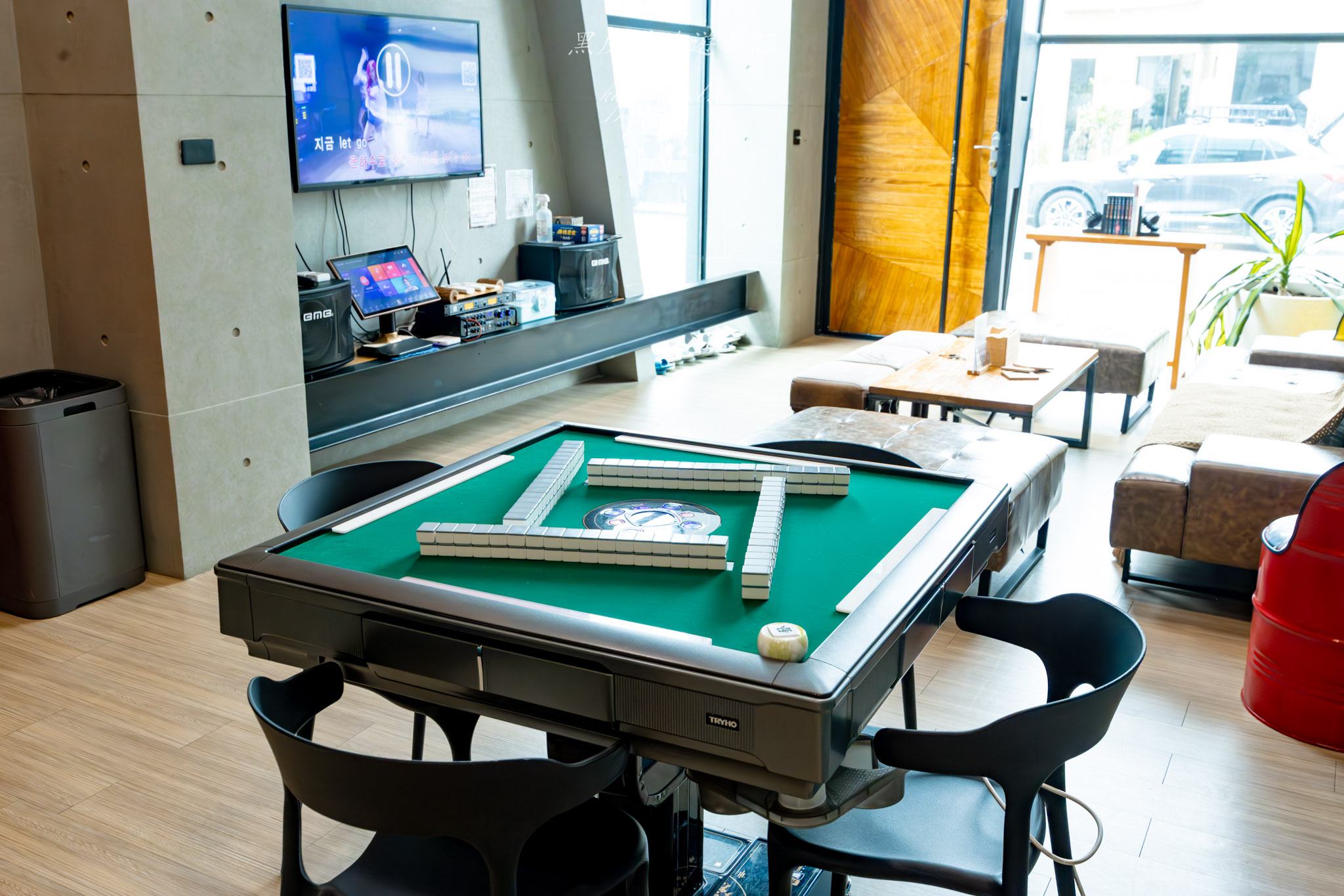 墾丁洛夫特Looft｜墾丁包棟民宿，四人即包棟，巷弄裡的美式度假住宿