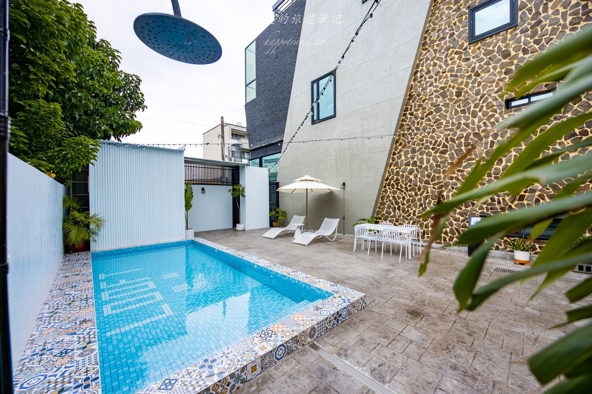 墾丁洛夫特Looft｜墾丁包棟民宿，四人即包棟，巷弄裡的美式度假住宿