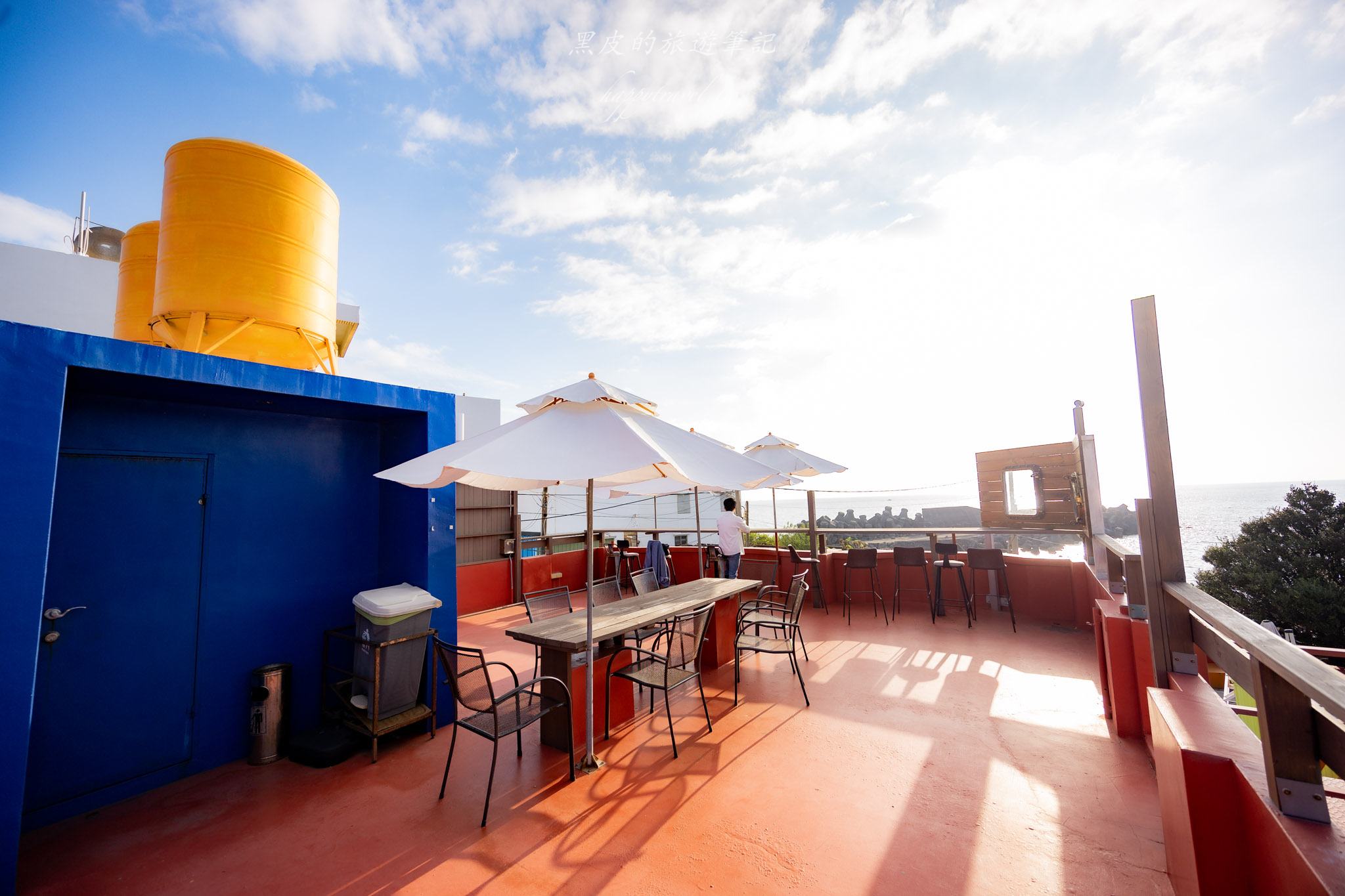 逗啥|只要$100就可以享用到這個美的無敵夕陽海景。恆春咖啡廳推薦。藏在漁村裡的海景小店 46 逗啥