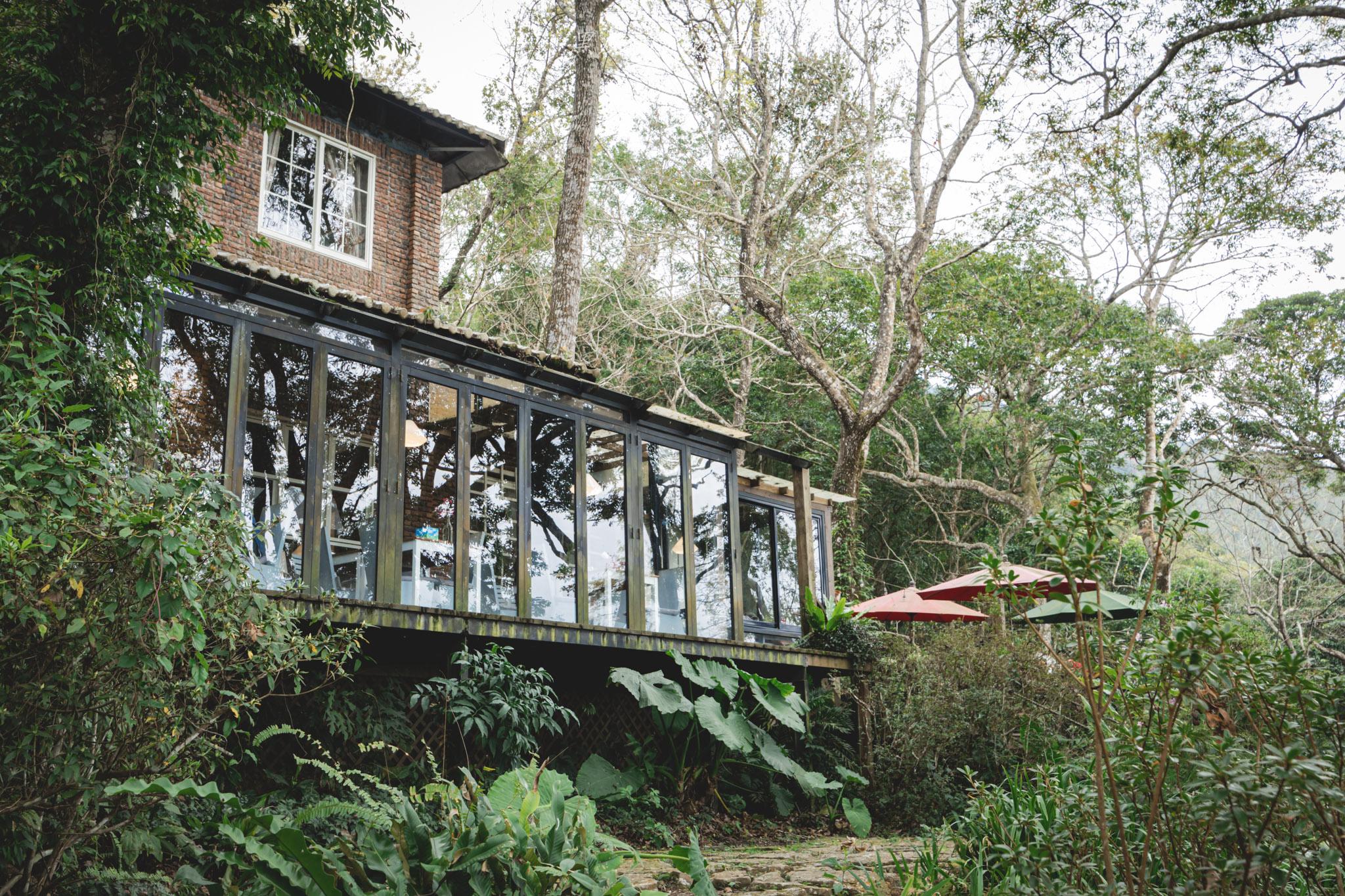 拉號花園咖啡廳 (原6號花園)|藏身在森林中的紅磚玻璃屋咖啡廳。新竹咖啡廳推薦 51 拉號花園