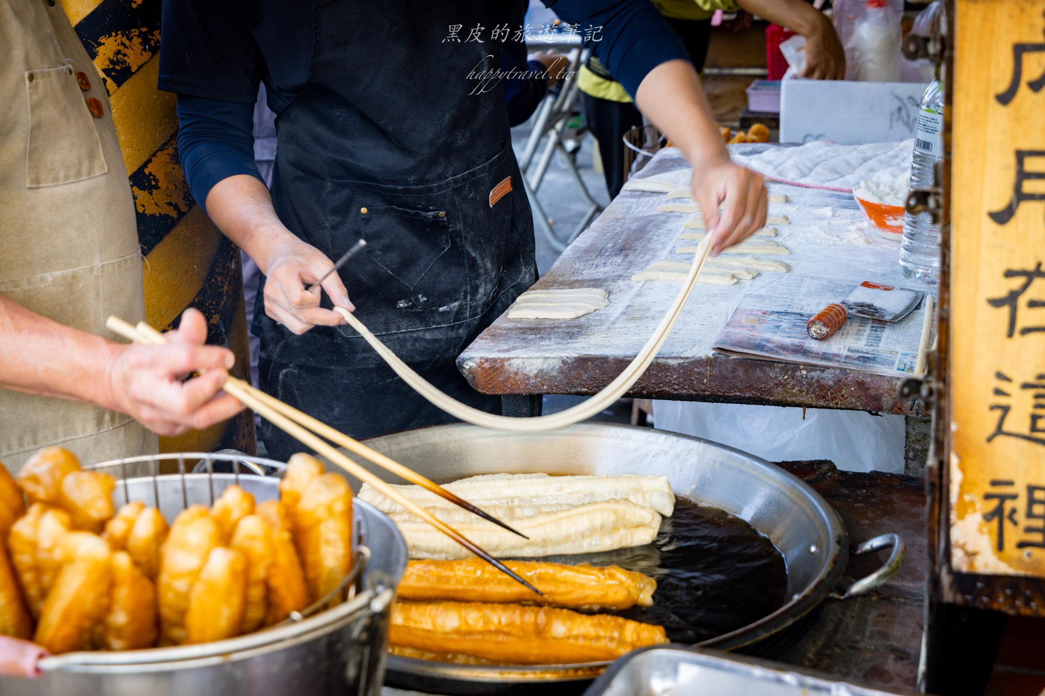 阿忠燒餅|嘉義一定要品嚐的燒餅油條。只要55塊,就是超大一份還加蛋。嘉義美食 30 阿忠燒餅