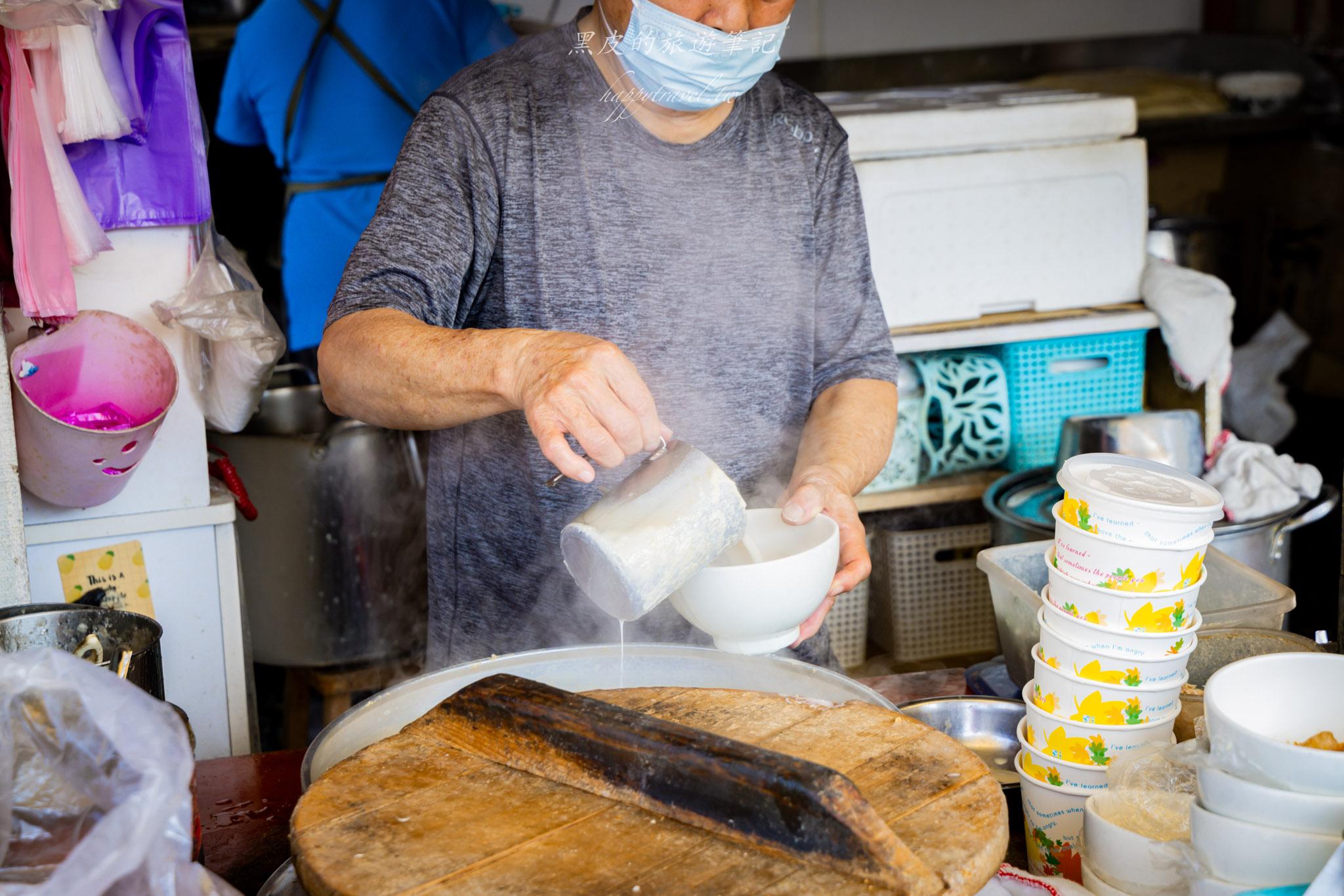 阿忠燒餅|嘉義一定要品嚐的燒餅油條。只要55塊,就是超大一份還加蛋。嘉義美食 40 阿忠燒餅