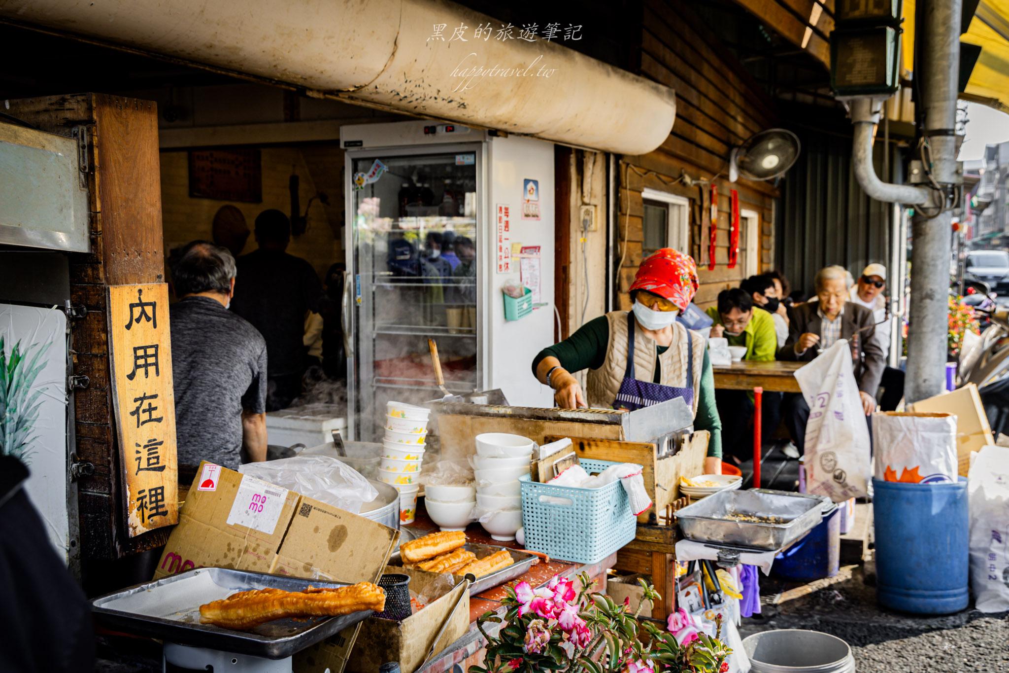 阿忠燒餅|嘉義一定要品嚐的燒餅油條。只要55塊,就是超大一份還加蛋。嘉義美食 38 阿忠燒餅