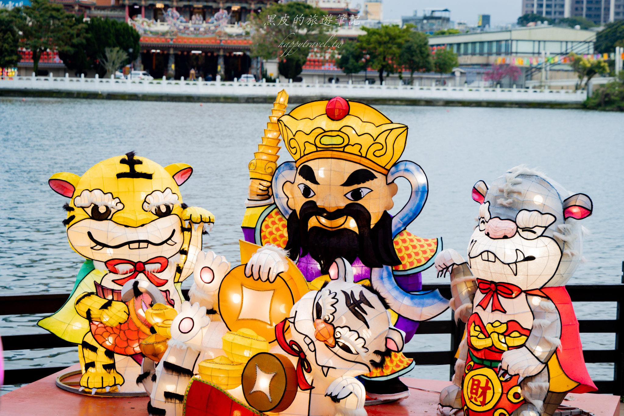 龍潭大池元宵燈區｜龍潭大池燈區照亮元宵，讓關公守著大池的夜