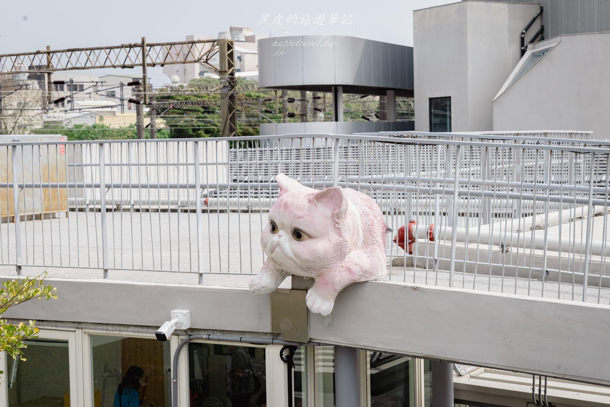 苗栗火車頭園區|全新鐵道迷景點,還有免費的貓咪療癒互動空間|苗栗親子景點 75 苗栗親子景點