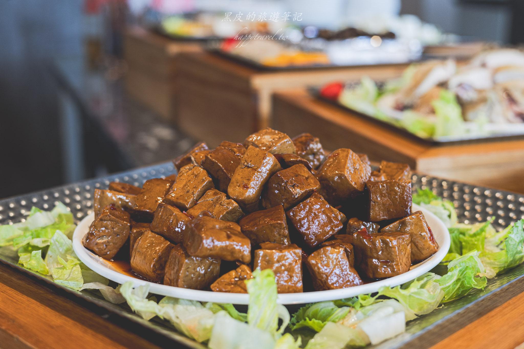 羽葉麻辣火鍋(三重店)|三重最大間火鍋吃到飽,每月都有優惠活動,生啤酒、哈根達斯不分平假日吃到飽。三重美食 75 羽葉麻辣火鍋