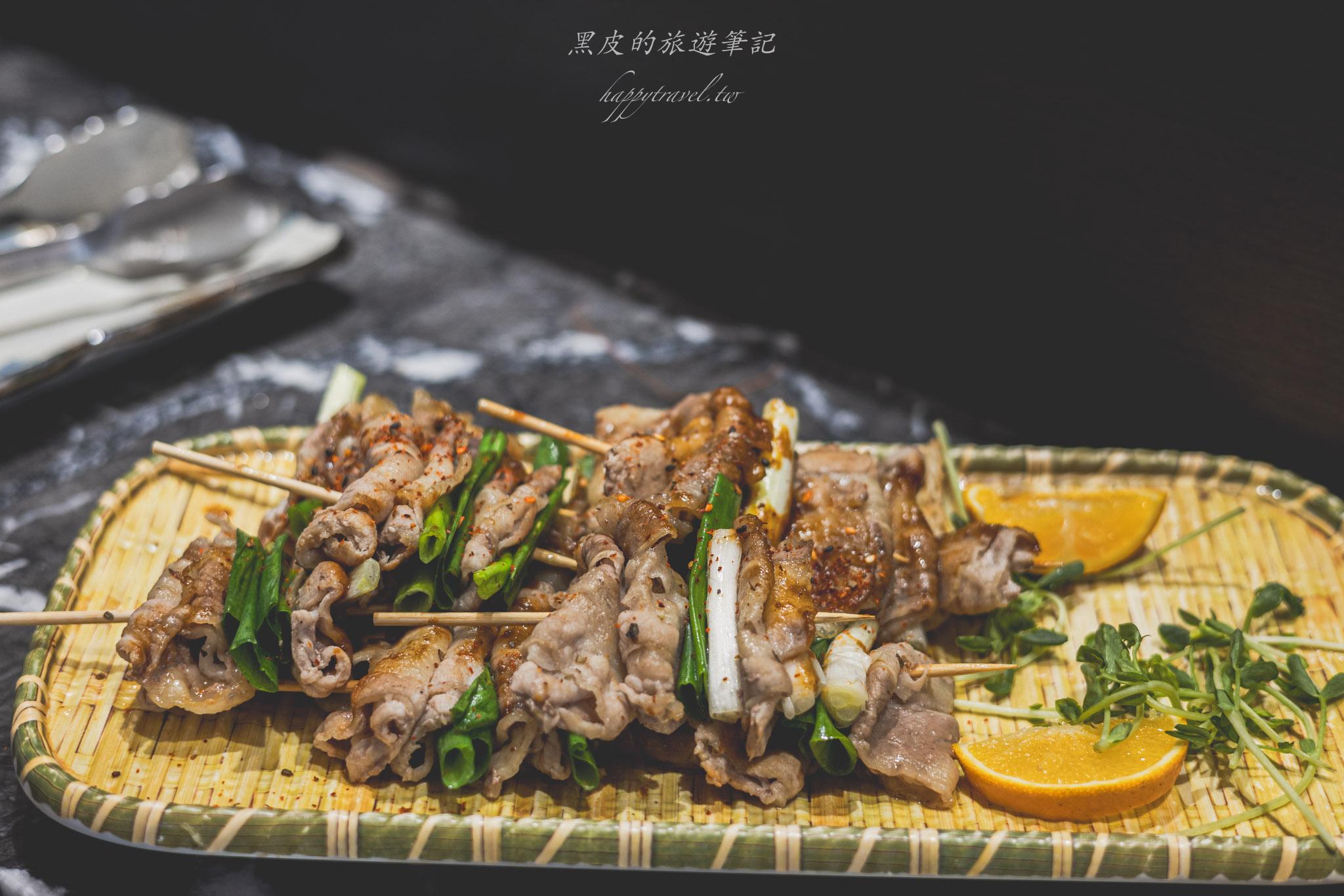 羽葉麻辣火鍋(三重店)|三重最大間火鍋吃到飽,每月都有優惠活動,生啤酒、哈根達斯不分平假日吃到飽。三重美食 92 三重火鍋店