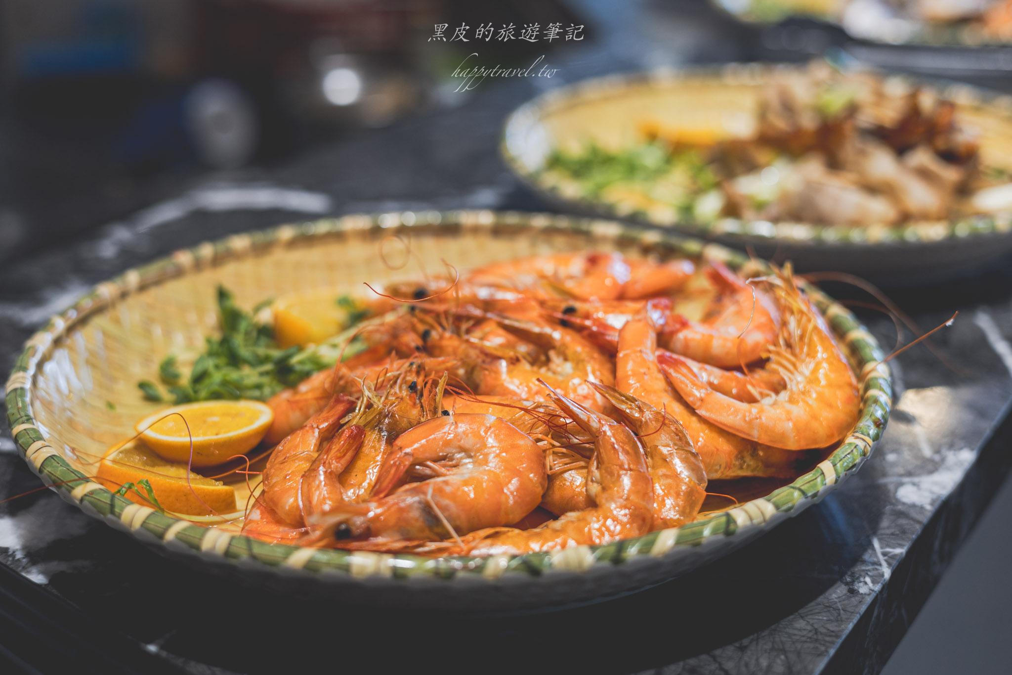 羽葉麻辣火鍋(三重店)|三重最大間火鍋吃到飽,每月都有優惠活動,生啤酒、哈根達斯不分平假日吃到飽。三重美食 90 三重火鍋店