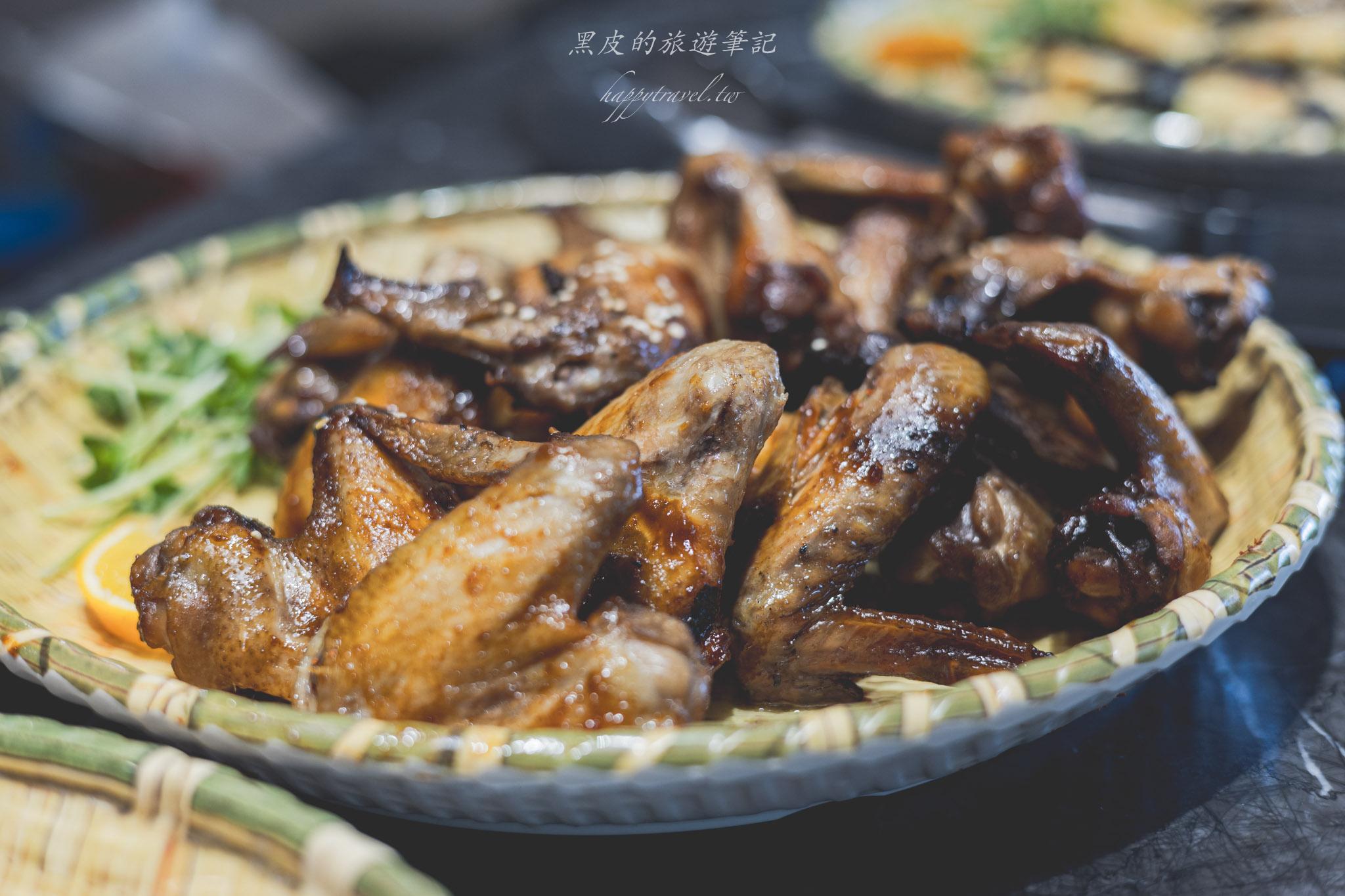 羽葉麻辣火鍋(三重店)|三重最大間火鍋吃到飽,每月都有優惠活動,生啤酒、哈根達斯不分平假日吃到飽。三重美食 91 三重火鍋店