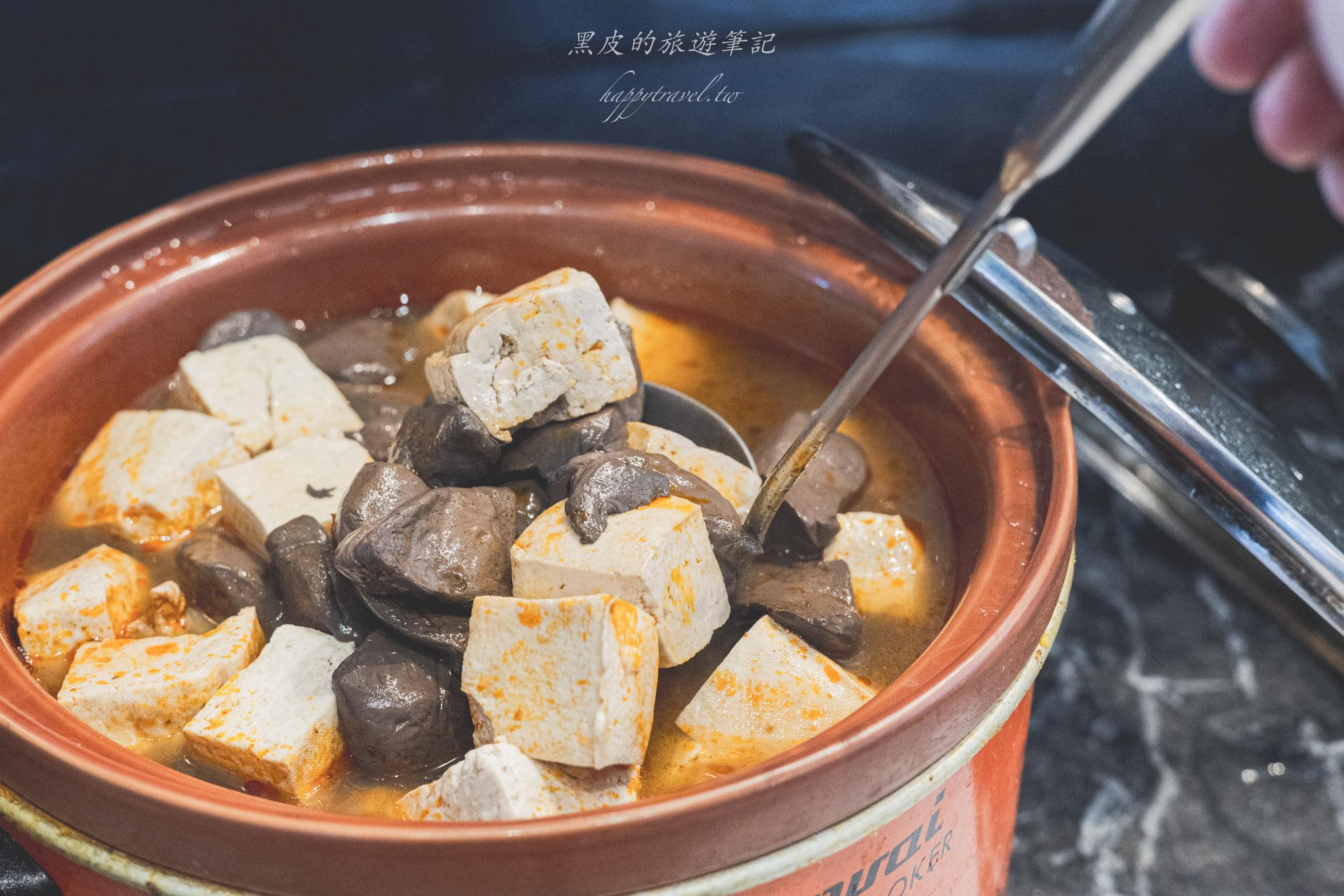 羽葉麻辣火鍋(三重店)|三重最大間火鍋吃到飽,每月都有優惠活動,生啤酒、哈根達斯不分平假日吃到飽。三重美食 87 羽葉麻辣火鍋