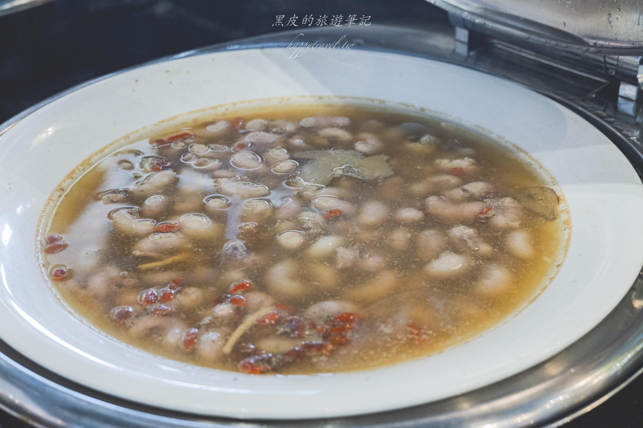 羽葉麻辣火鍋(三重店)|三重最大間火鍋吃到飽,每月都有優惠活動,生啤酒、哈根達斯不分平假日吃到飽。三重美食 82 羽葉麻辣火鍋