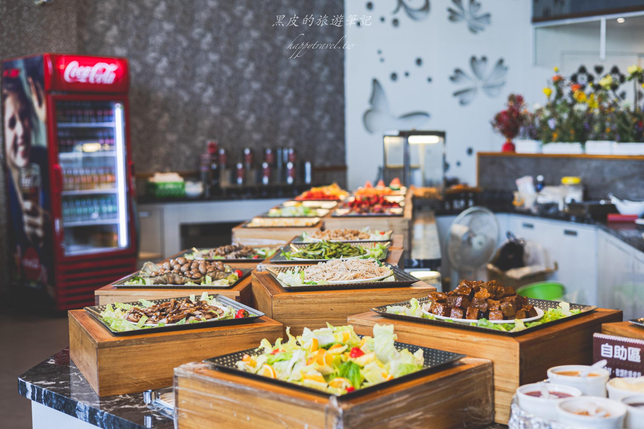 羽葉麻辣火鍋(三重店)|三重最大間火鍋吃到飽,每月都有優惠活動,生啤酒、哈根達斯不分平假日吃到飽。三重美食 72 羽葉麻辣火鍋