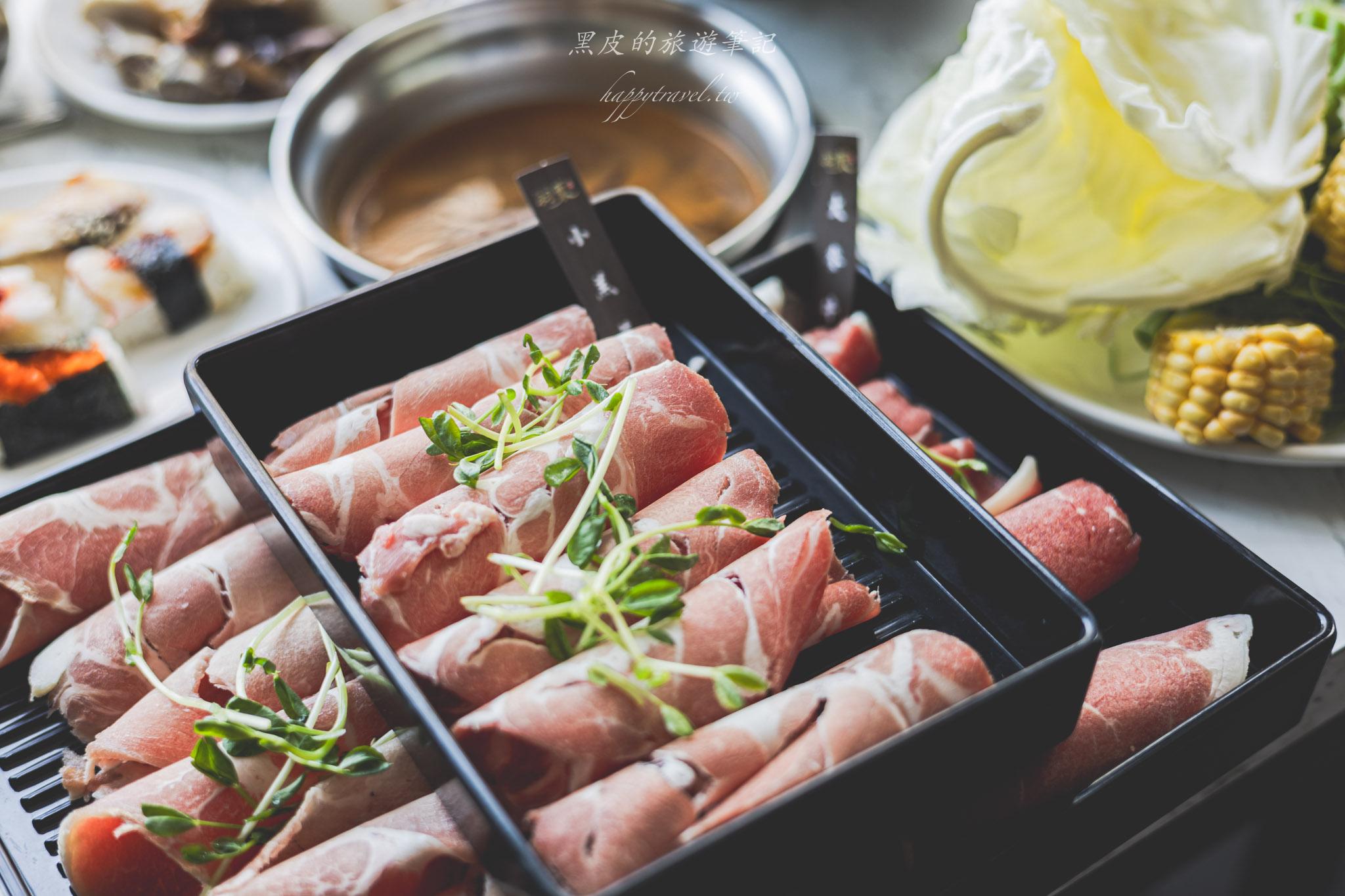 羽葉麻辣火鍋(三重店)|三重最大間火鍋吃到飽,每月都有優惠活動,生啤酒、哈根達斯不分平假日吃到飽。三重美食 119 三重美食