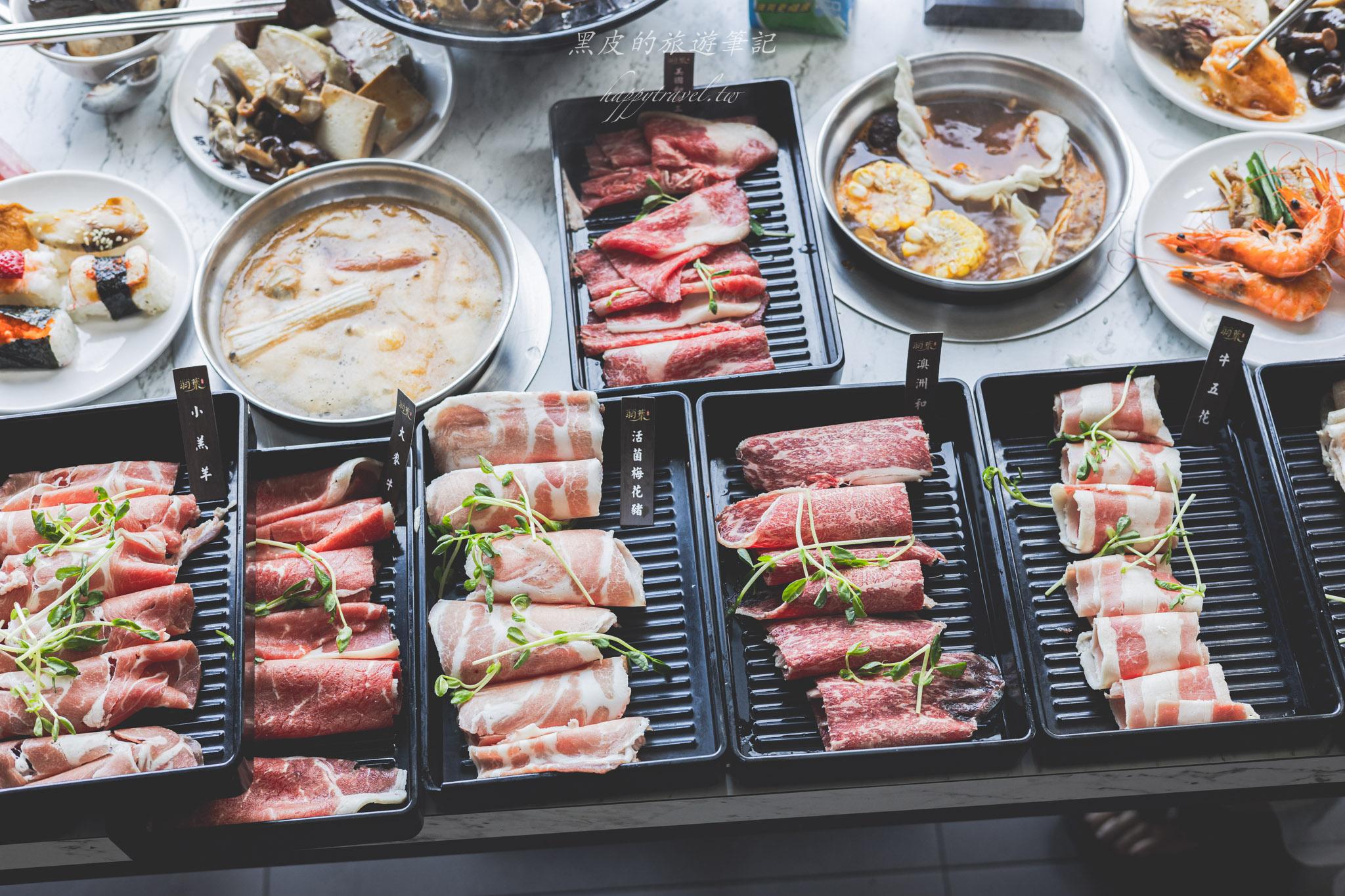 羽葉麻辣火鍋(三重店)|三重最大間火鍋吃到飽,每月都有優惠活動,生啤酒、哈根達斯不分平假日吃到飽。三重美食 112 三重美食