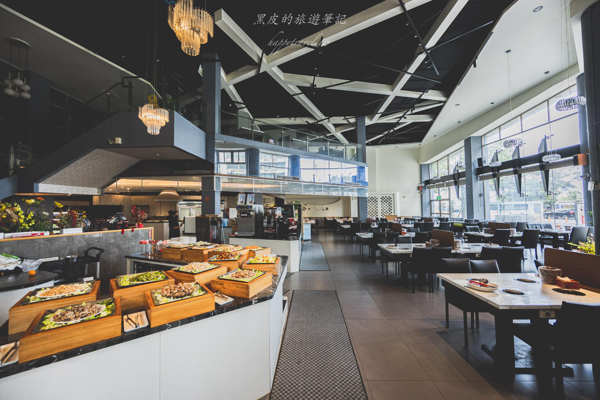 羽葉麻辣火鍋(三重店)|三重最大間火鍋吃到飽,每月都有優惠活動,生啤酒、哈根達斯不分平假日吃到飽。三重美食 65 羽葉麻辣火鍋