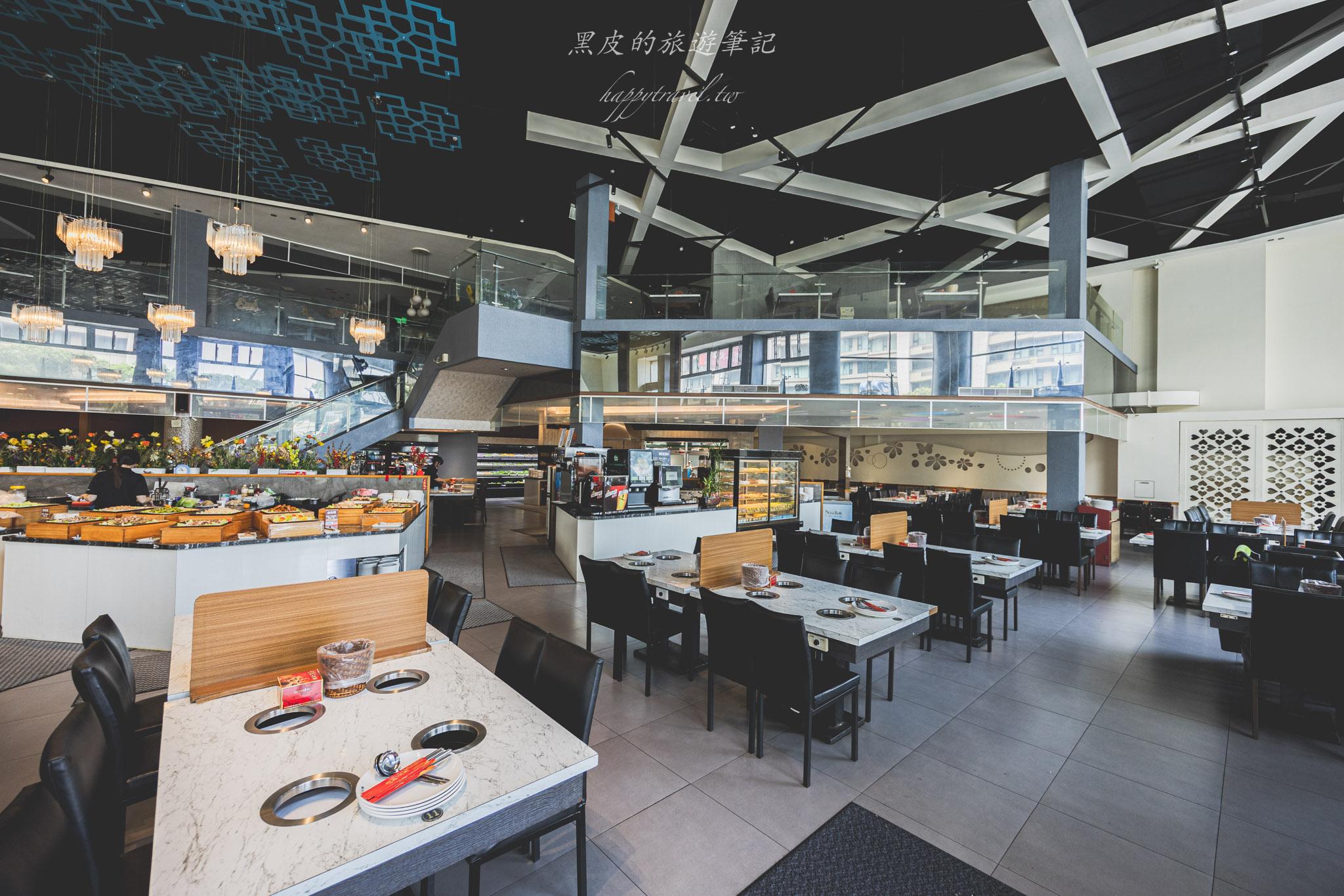 羽葉麻辣火鍋(三重店)|三重最大間火鍋吃到飽,每月都有優惠活動,生啤酒、哈根達斯不分平假日吃到飽。三重美食 66 羽葉麻辣火鍋