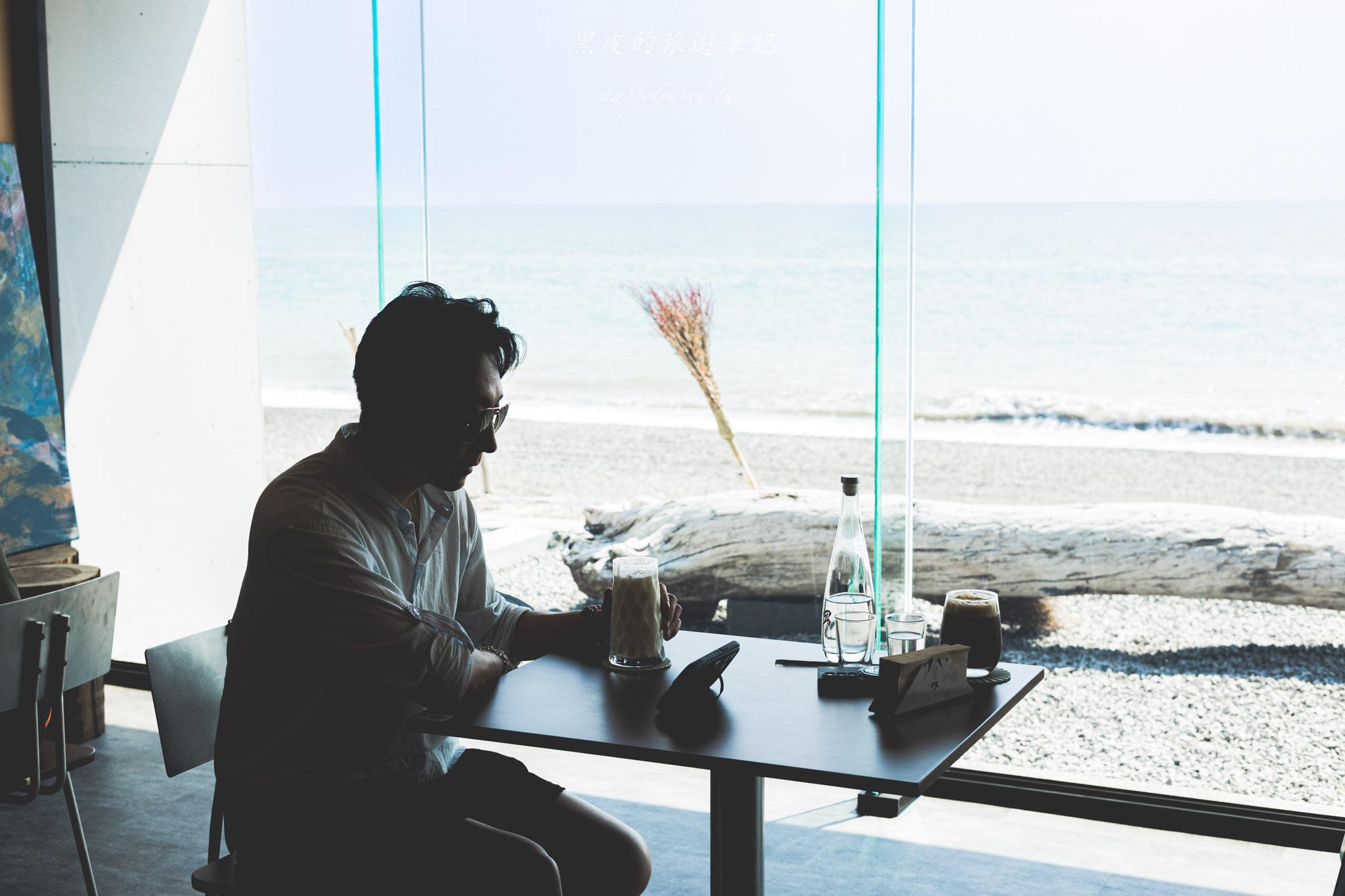 ROOT CO. MagSafe 360°旋轉磁吸摺疊支架 × iPhone 15 Pro Max 防摔殼