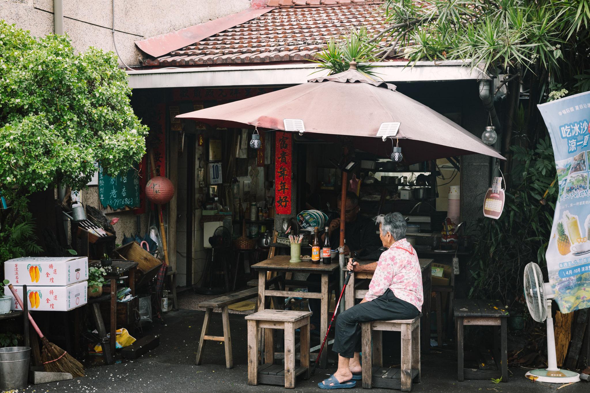 大路關安德柴燒老麵店|藏在老聚落裡的柴燒古早味麵店。高樹美食 31 大路關安德柴燒老麵店