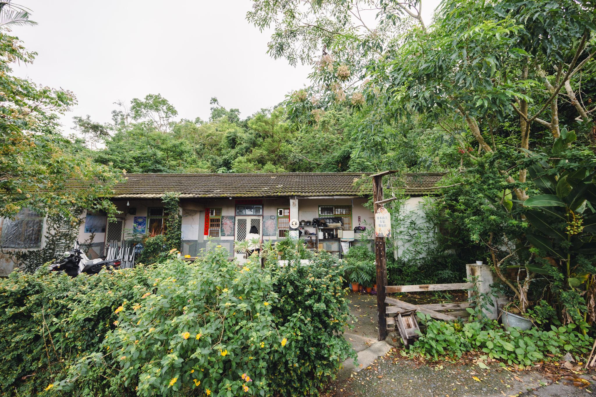 知本山上有家麵包店|台東最神秘的麵包店,隱匿山野的老屋窯烤麵包。知本美食 18 知本山上有家麵包店