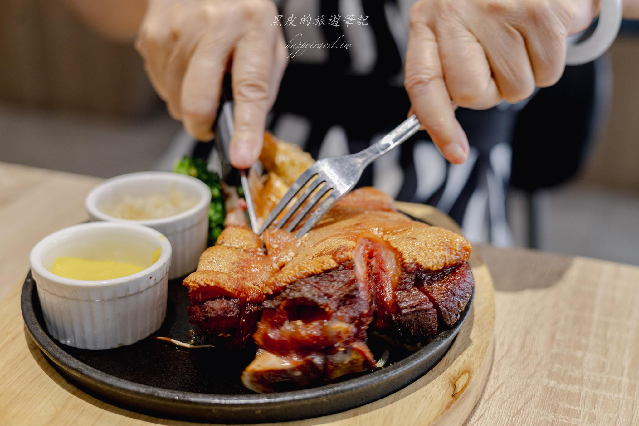 牛室炙燒牛排 BEEF HOUSE 中科玉門店|排餐搭配超狂自助吧吃到飽,披薩、炸物、甜點一次滿足!台中牛排館 112 牛室炙燒牛排 BEEF HOUSE
