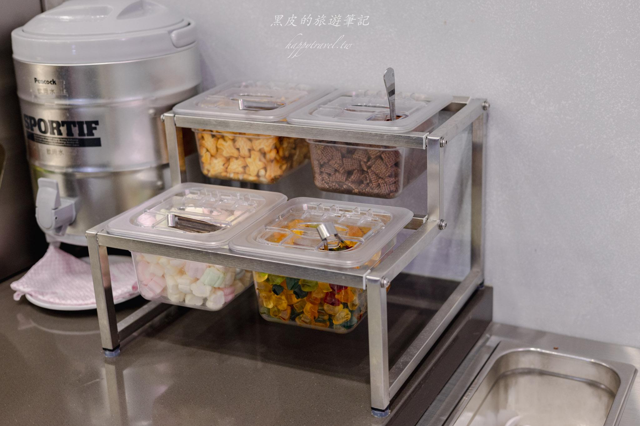 牛室炙燒牛排 BEEF HOUSE 中科玉門店|排餐搭配超狂自助吧吃到飽,披薩、炸物、甜點一次滿足!台中牛排館 105 牛室炙燒牛排 BEEF HOUSE