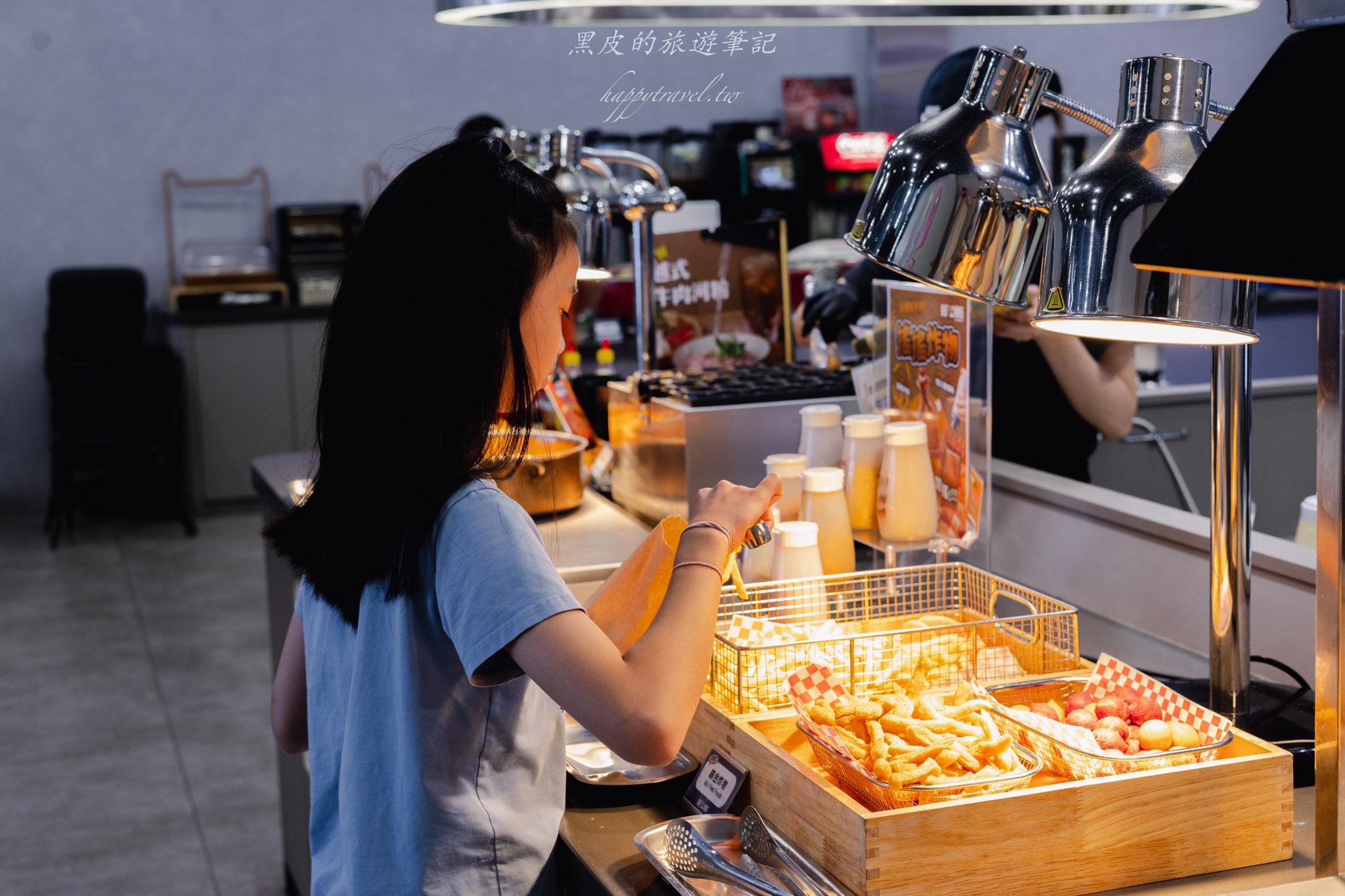 牛室炙燒牛排 BEEF HOUSE 中科玉門店|排餐搭配超狂自助吧吃到飽,披薩、炸物、甜點一次滿足!台中牛排館 85 牛室炙燒牛排 BEEF HOUSE