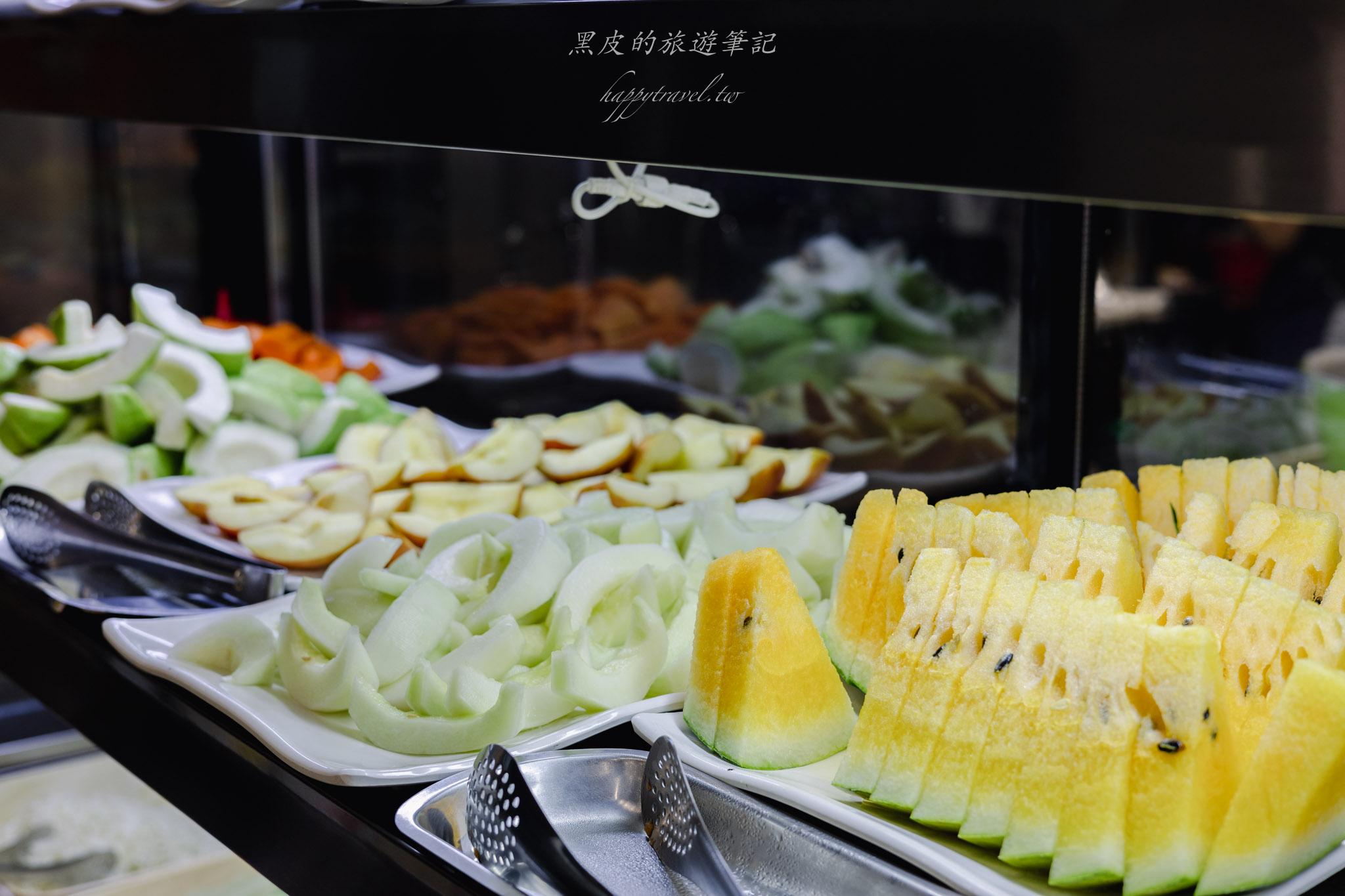 牛室炙燒牛排 BEEF HOUSE 中科玉門店|排餐搭配超狂自助吧吃到飽,披薩、炸物、甜點一次滿足!台中牛排館 89 牛室炙燒牛排 BEEF HOUSE