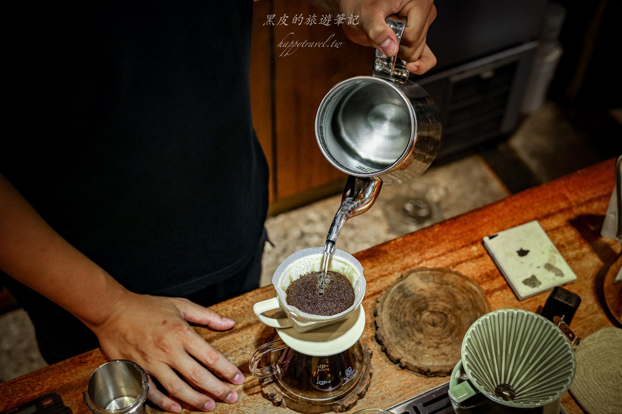 Fooki Coffee Roasters|隱身台中黎明新村的老宅咖啡館。台中南屯區咖啡廳推薦 32 Fooki Coffee Roasters